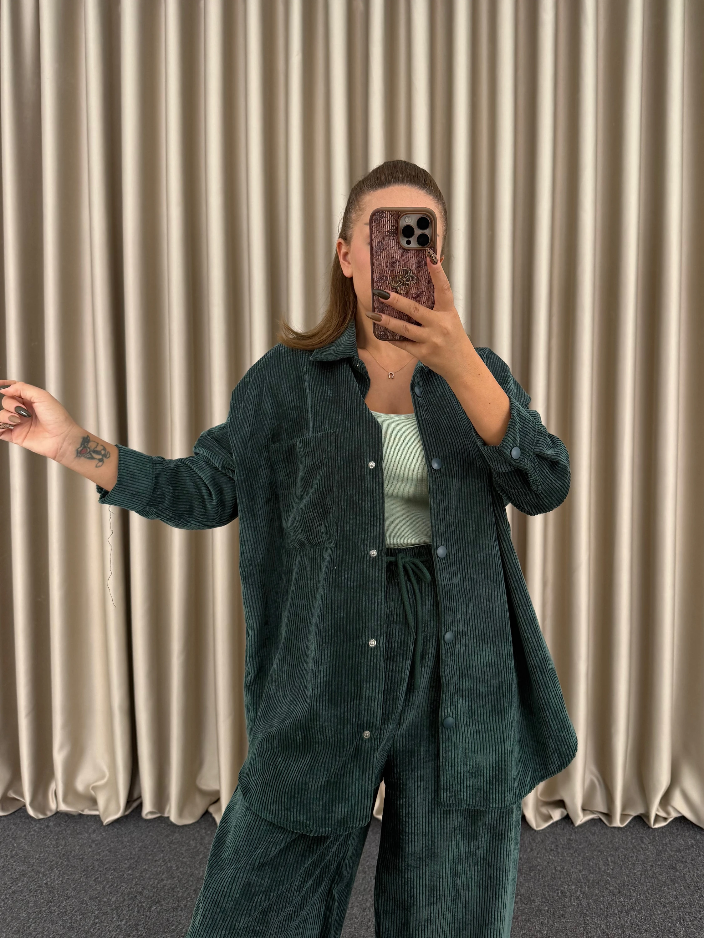 Kadife Zümrüt Gömlek