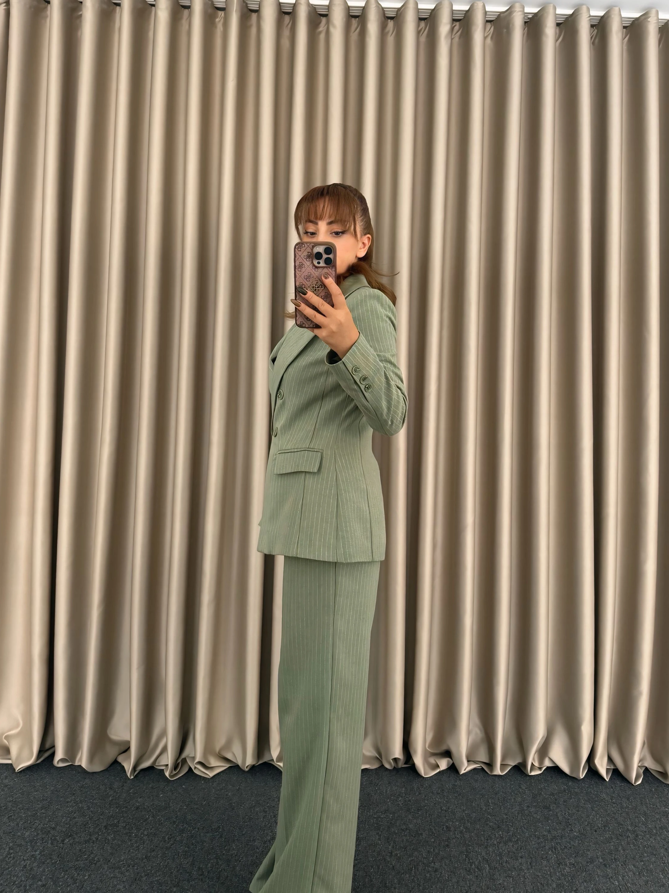 Yeşil Beyaz Çizgili Premium Takım