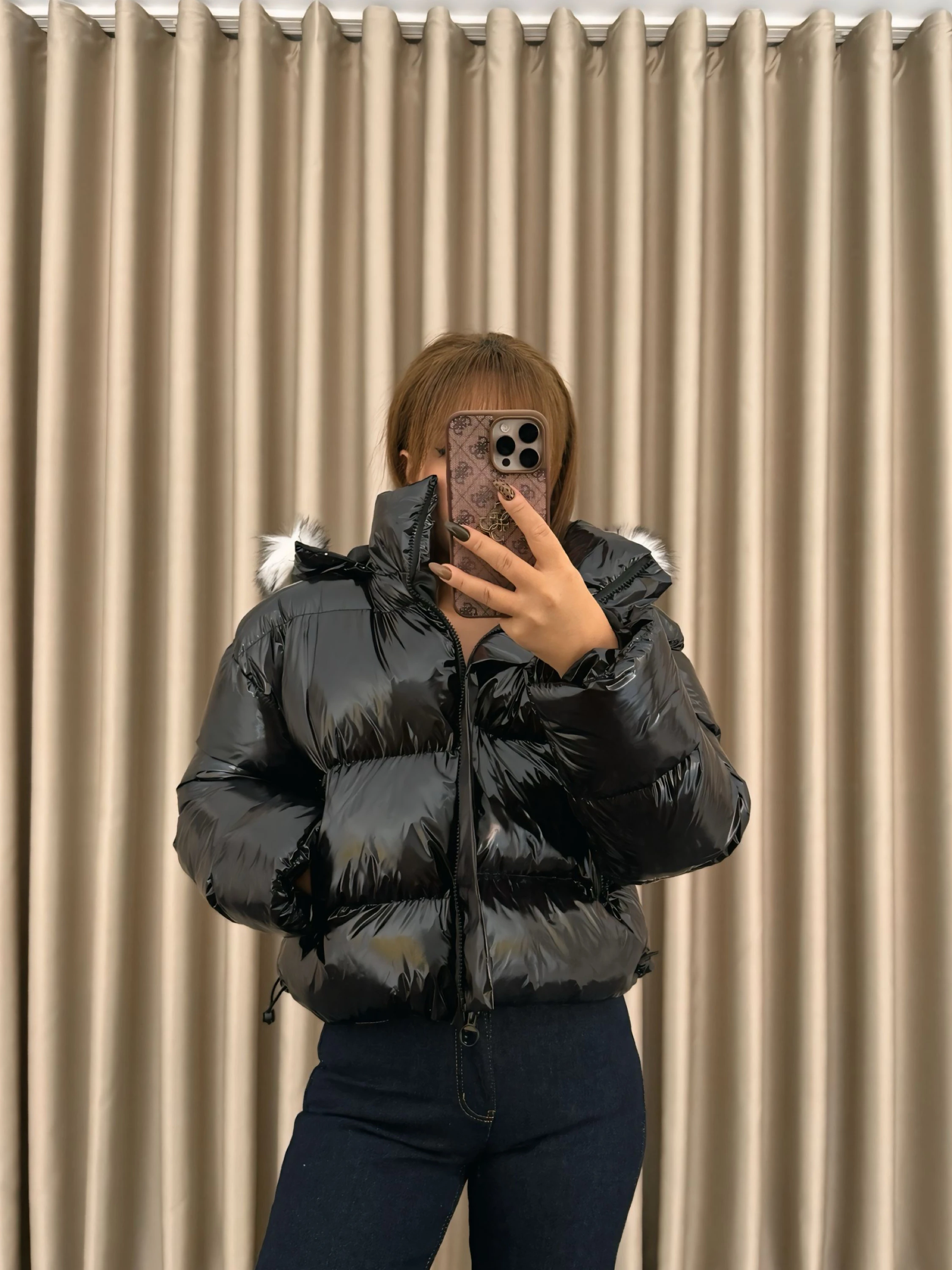 Siyah Kısa Şişme Mont