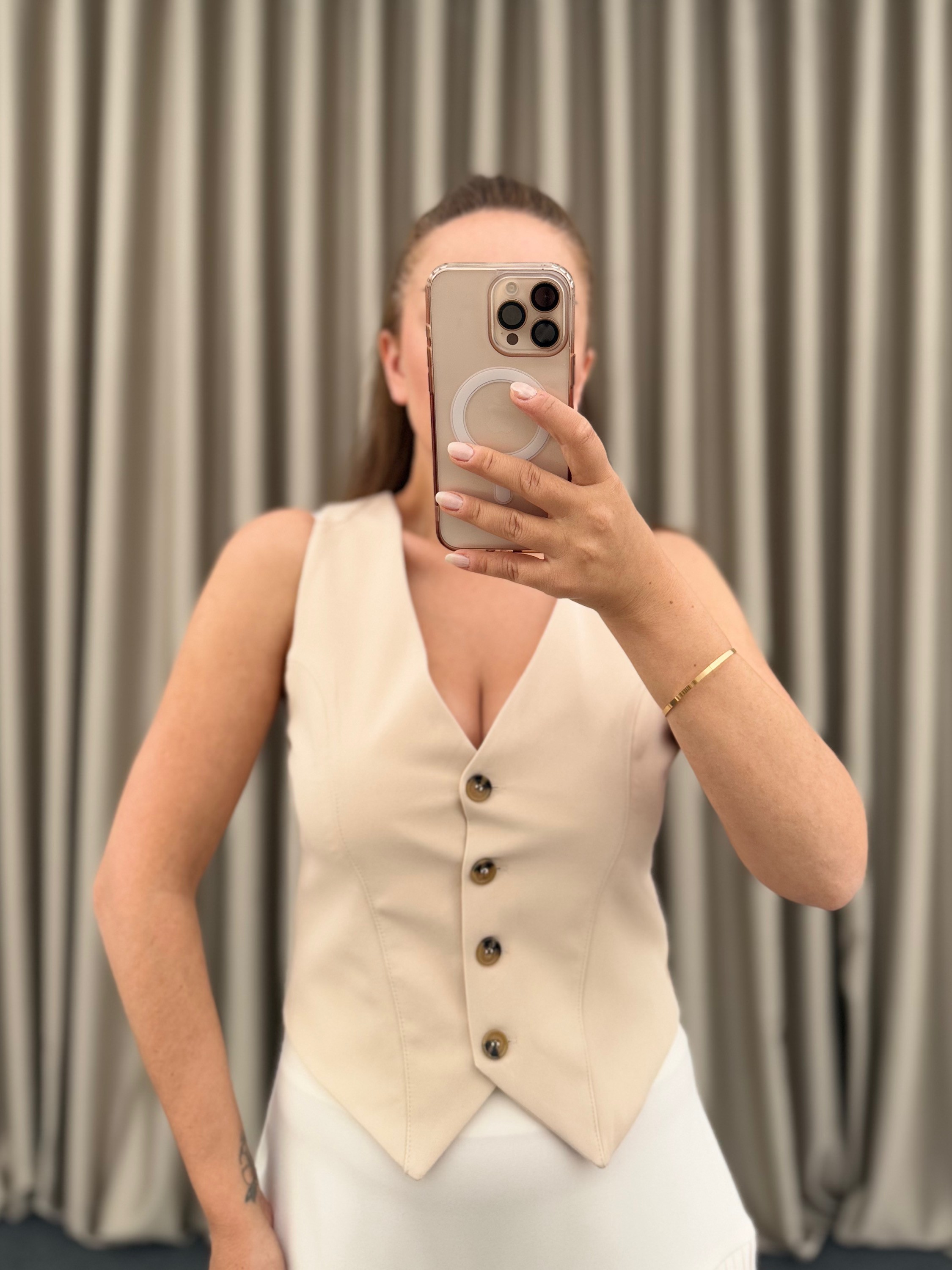 Bej Yelek