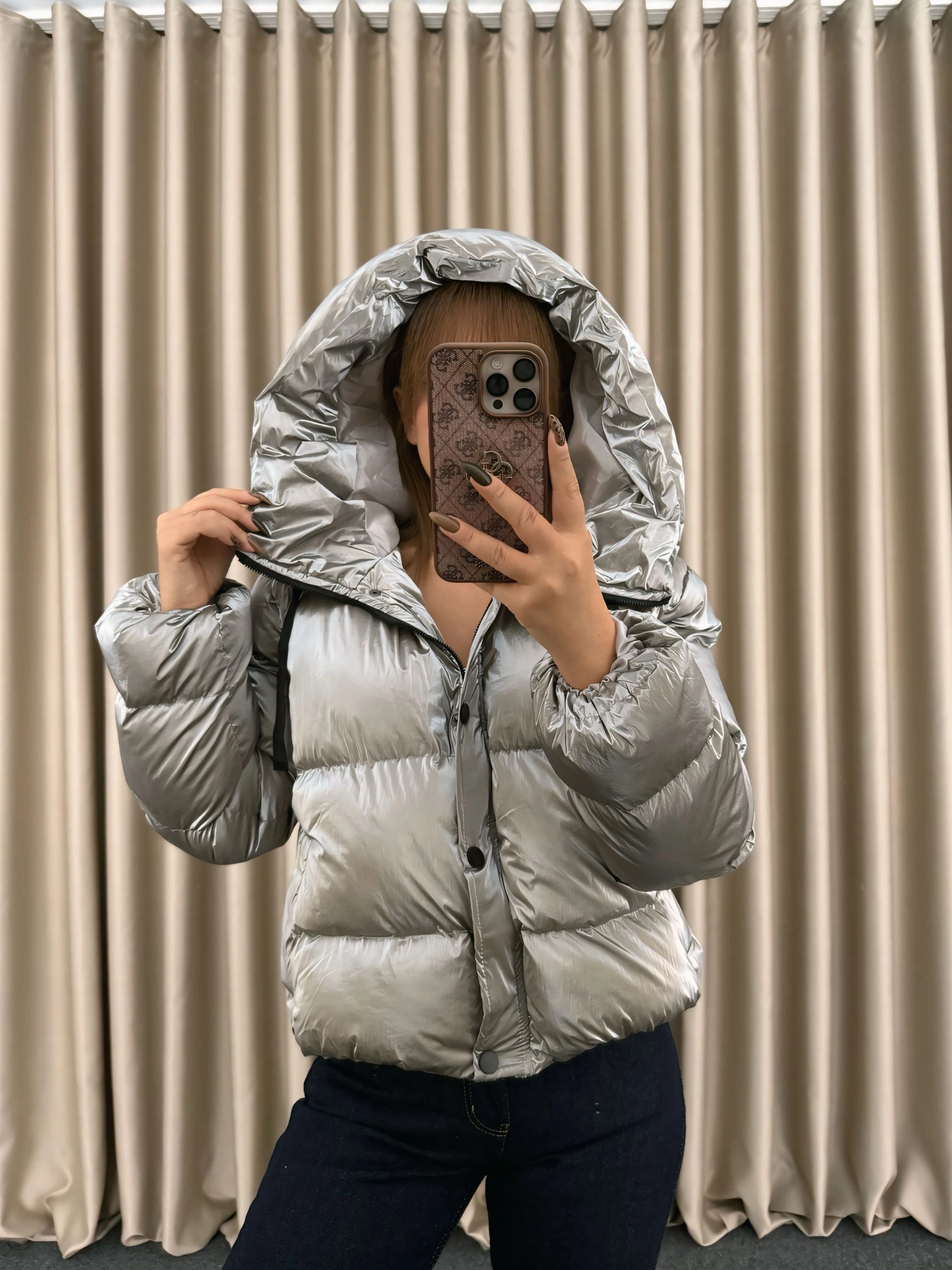 Gümüş Şişme Mont