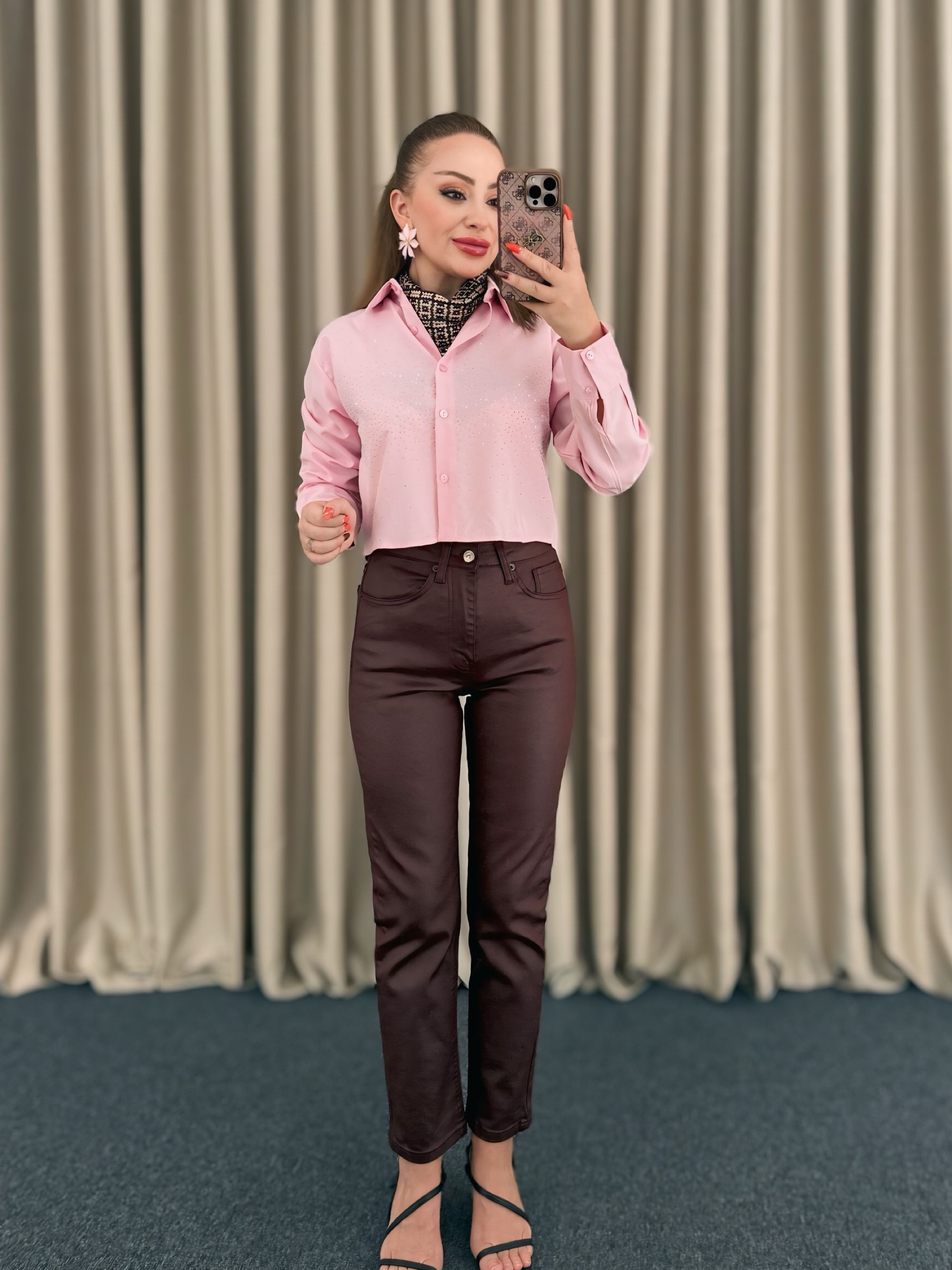 Pembe Taşlı Poplin Gömlek