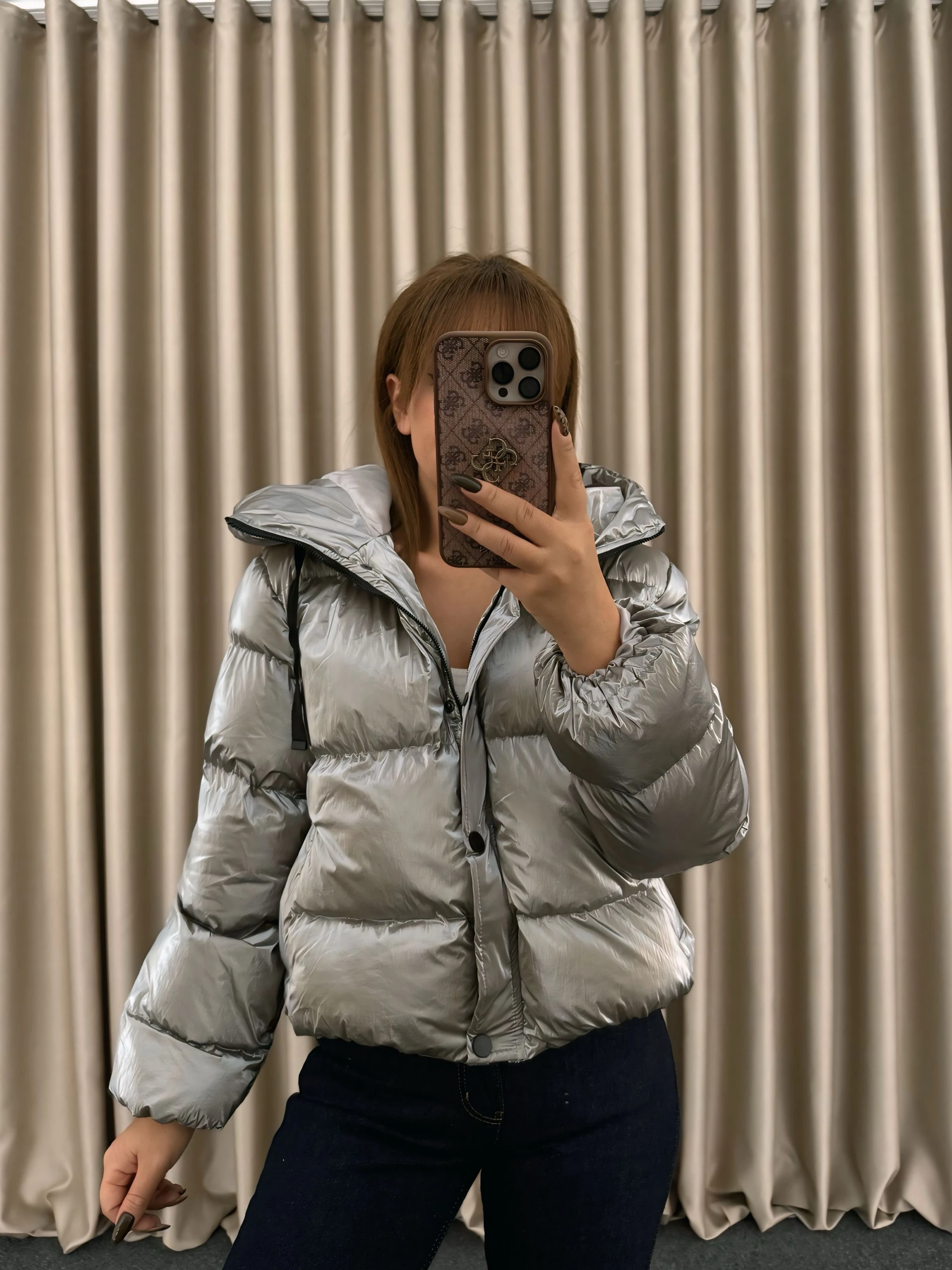 Gümüş Şişme Mont