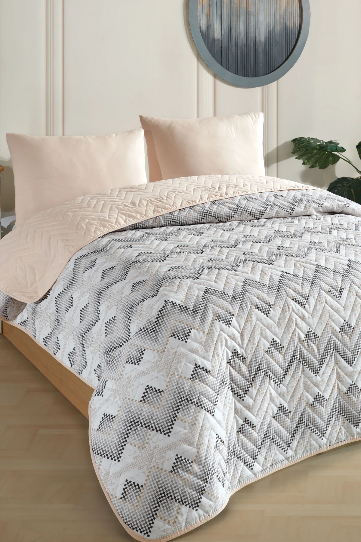 Çift Kişilik Desenli Kapitone Çift Taraflı Renkli Pike Yatak Örtüsü Takımı 200 x 230 cm (Çarşafsız) - Bej