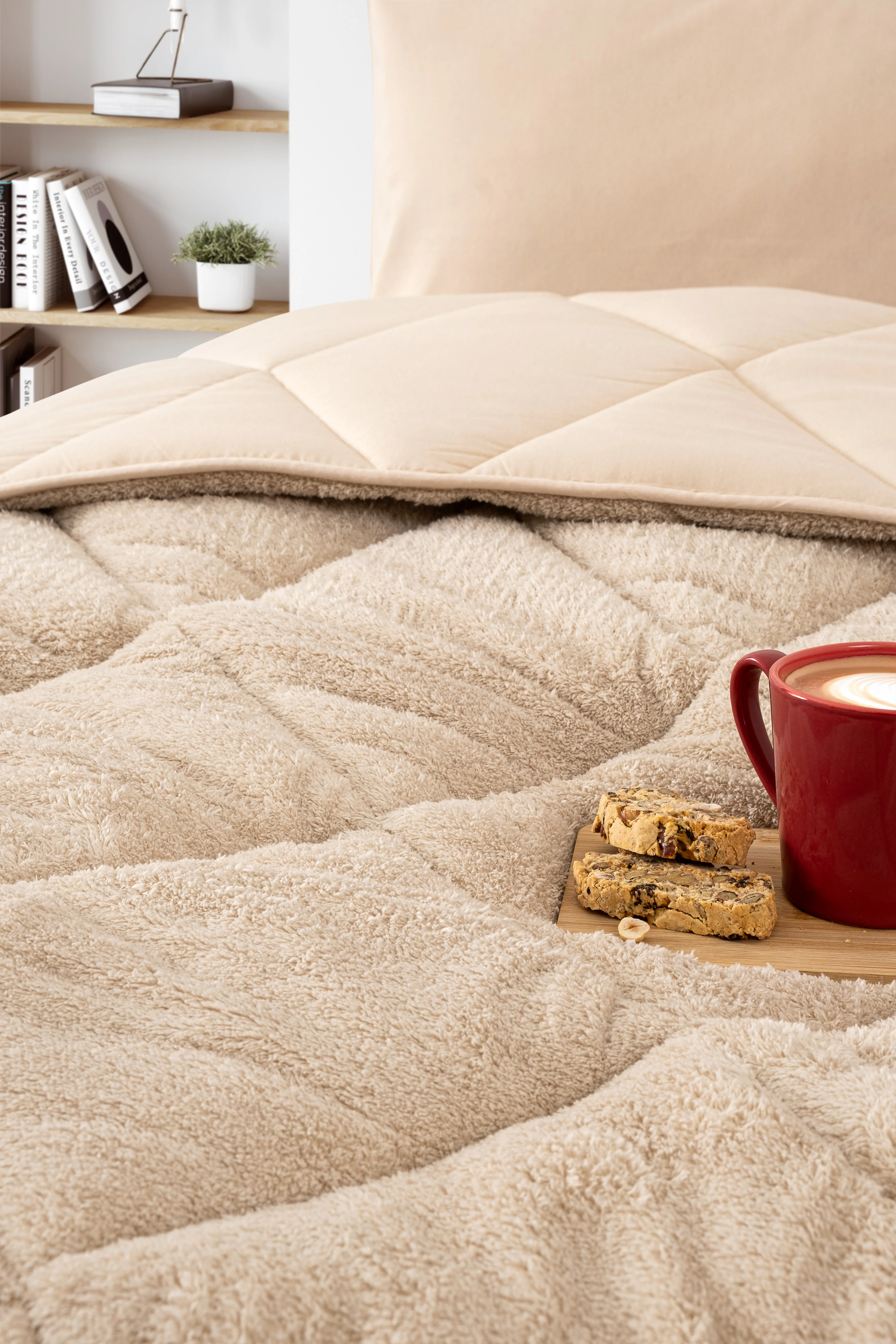 Çift Kişilik Wellsoft Yorgan Uyku Seti - Lastikli Çarşaflı 2 Yastık Kılıflı Çift Kişilik Uyku Seti - Bej