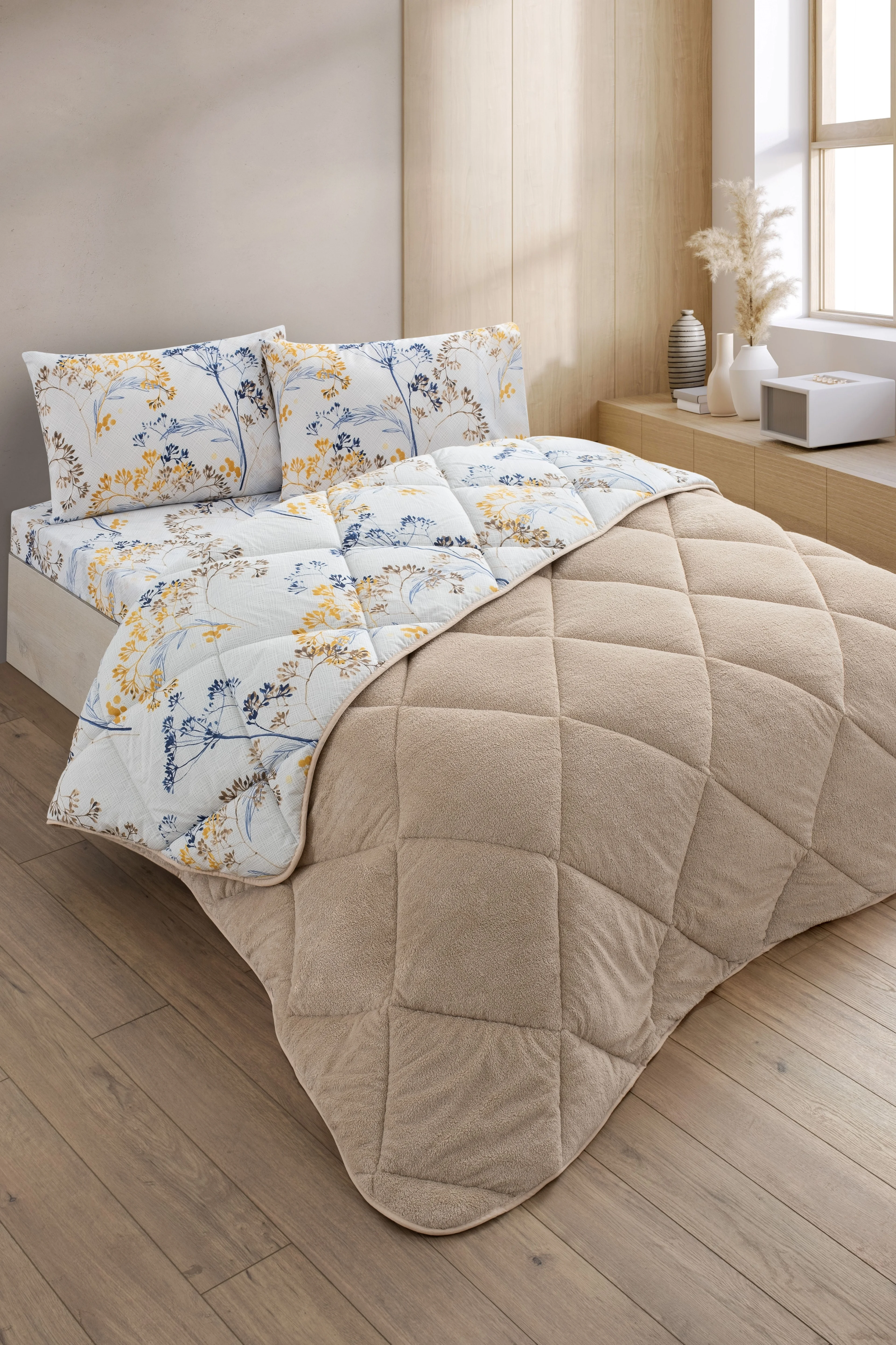 Nordelle Battal Boy Lüx Wellsoft Yorgan Çift Taraflı - 2 Adet Yastık Kılıflı Yorgan Seti 215x235 cm - Bej