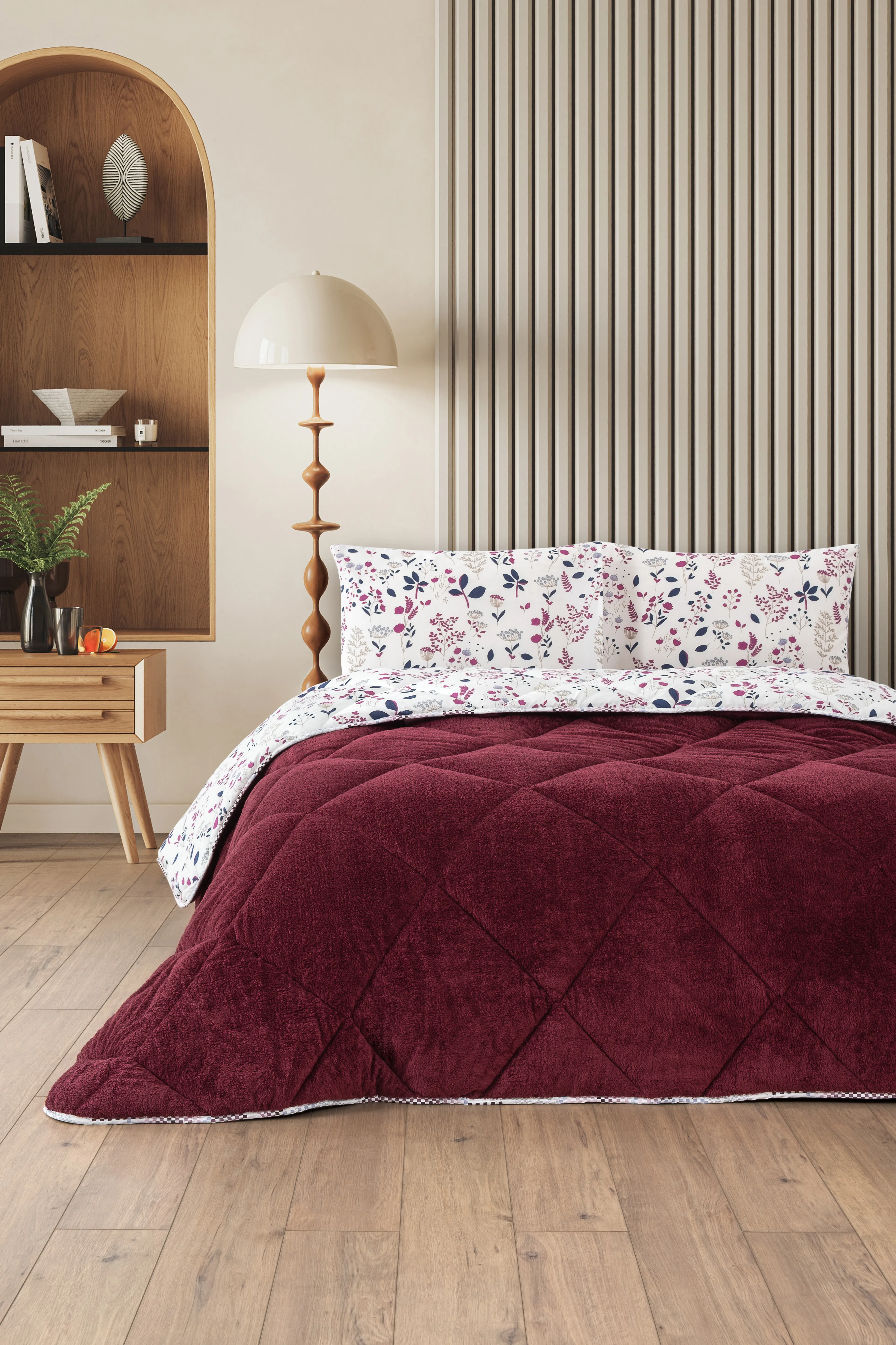 Morena Battal Boy Lüx Wellsoft Yorgan Çift Taraflı - 2 Adet Yastık Kılıflı Yorgan Seti 215x235 cm - Bordo