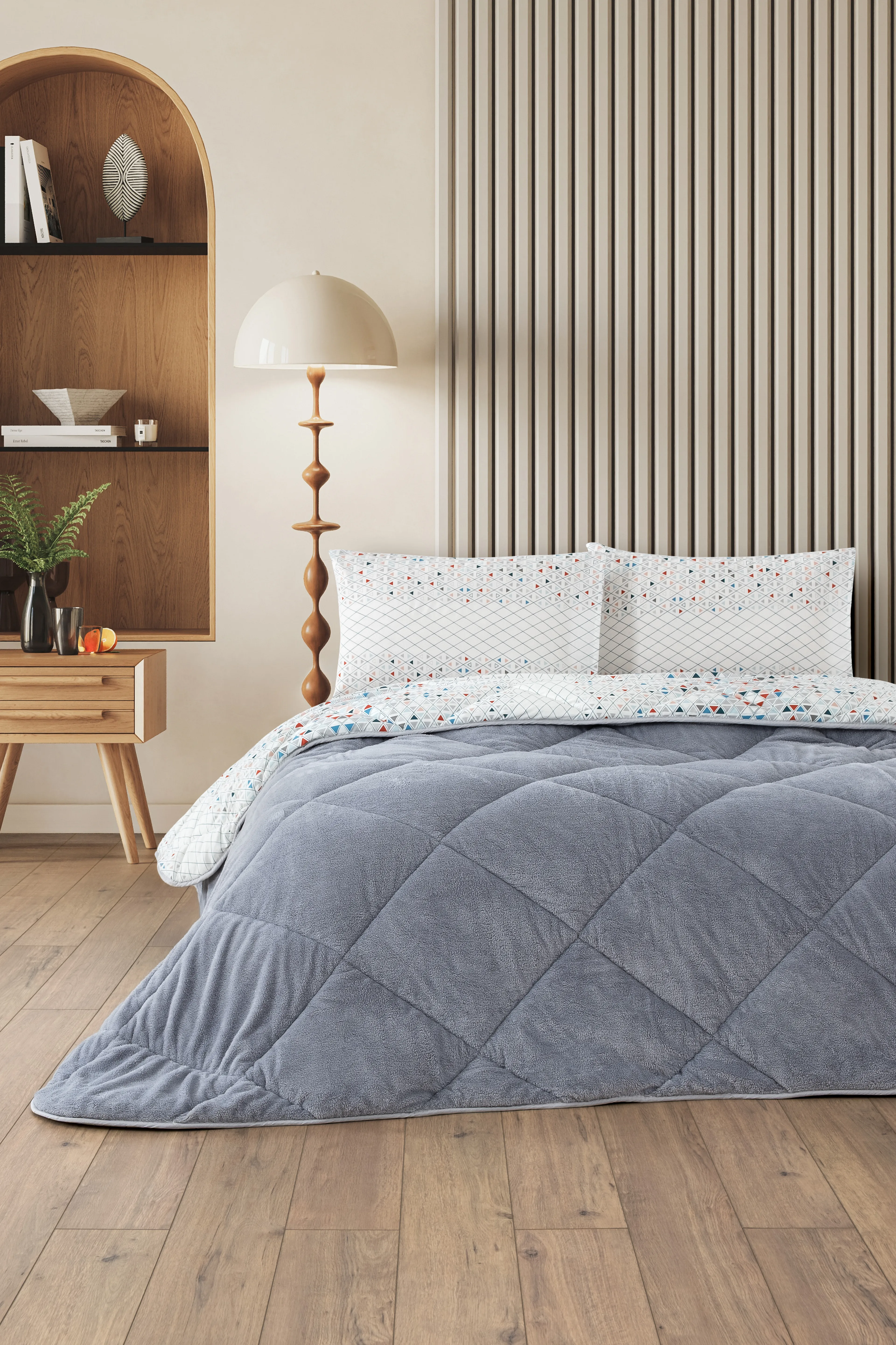 Evoria Battal Boy Lüx Wellsoft Yorgan Çift Taraflı - 2 Adet Yastık Kılıflı Yorgan Seti 215x235 cm - Gri