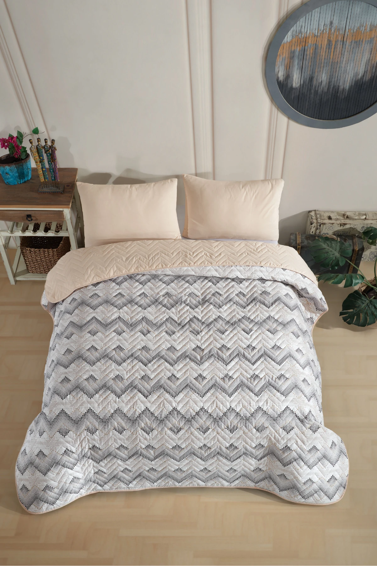 Tek Kişilik Desenli Kapitone Çift Taraflı Renkli Pike Yatak Örtüsü Takımı 160 x 230 cm (Çarşafsız) - Bej