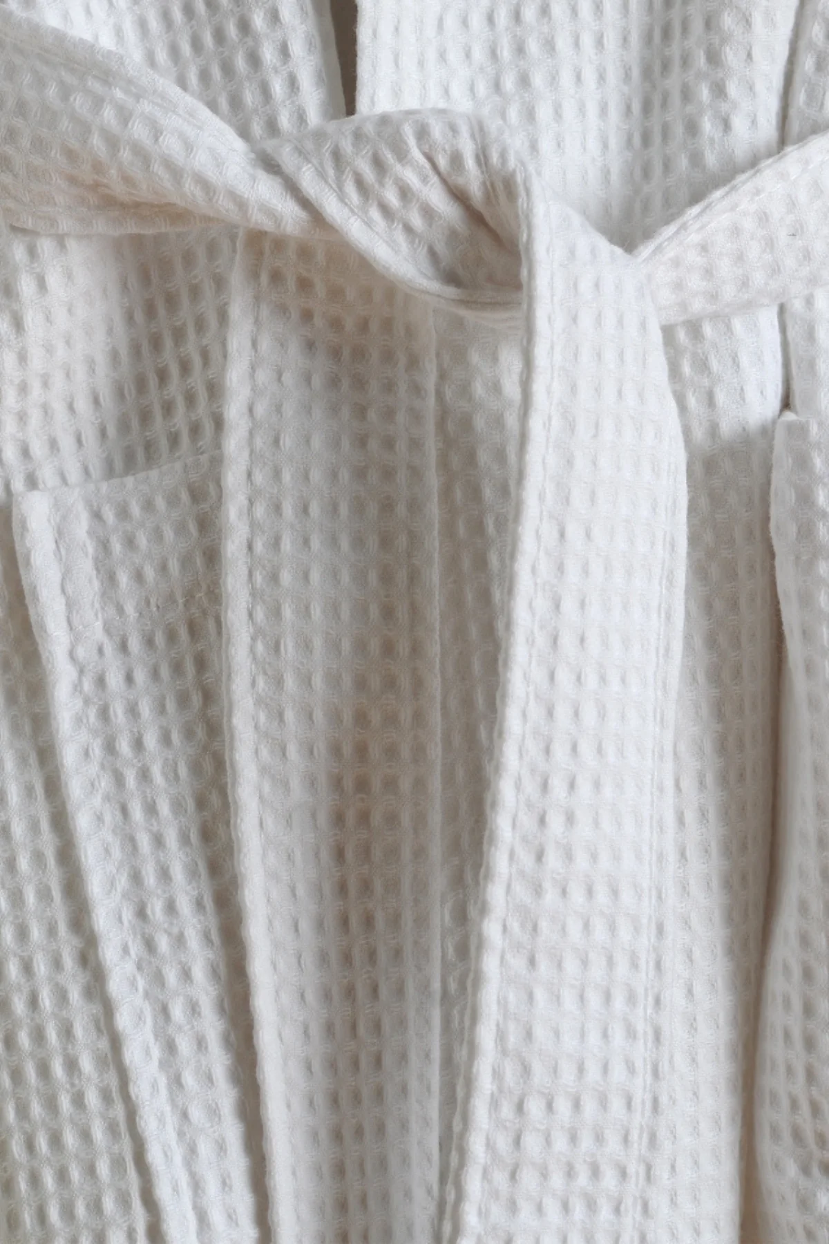 Gofret Desen Beyaz Lüks Bornoz, Çeyizlik Bornoz, Standart Beden - L/XL