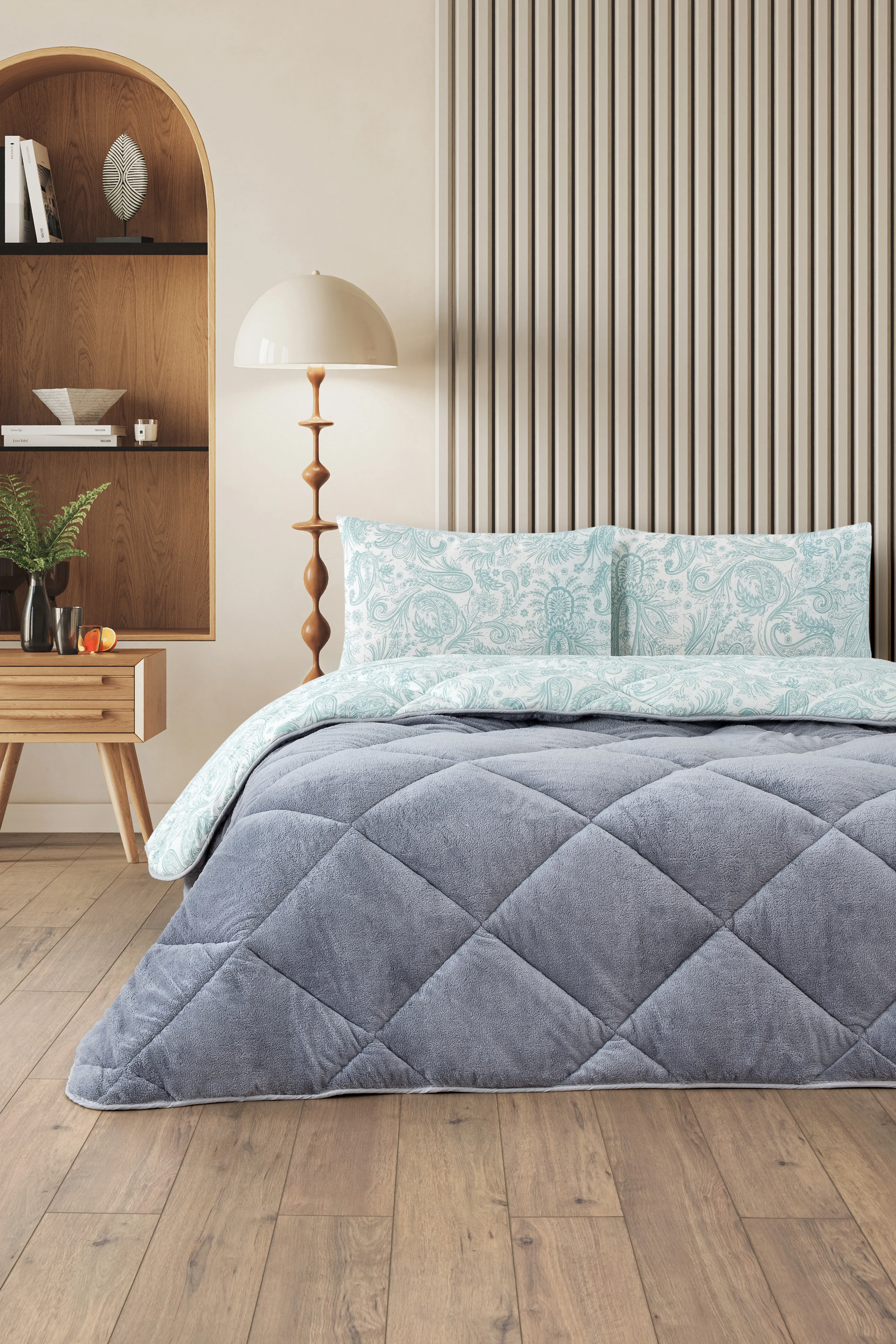 Veluna Battal Boy Lüx Wellsoft Yorgan Çift Taraflı - 2 Adet Yastık Kılıflı Yorgan Seti 215x235 cm - Gri-Yeşil