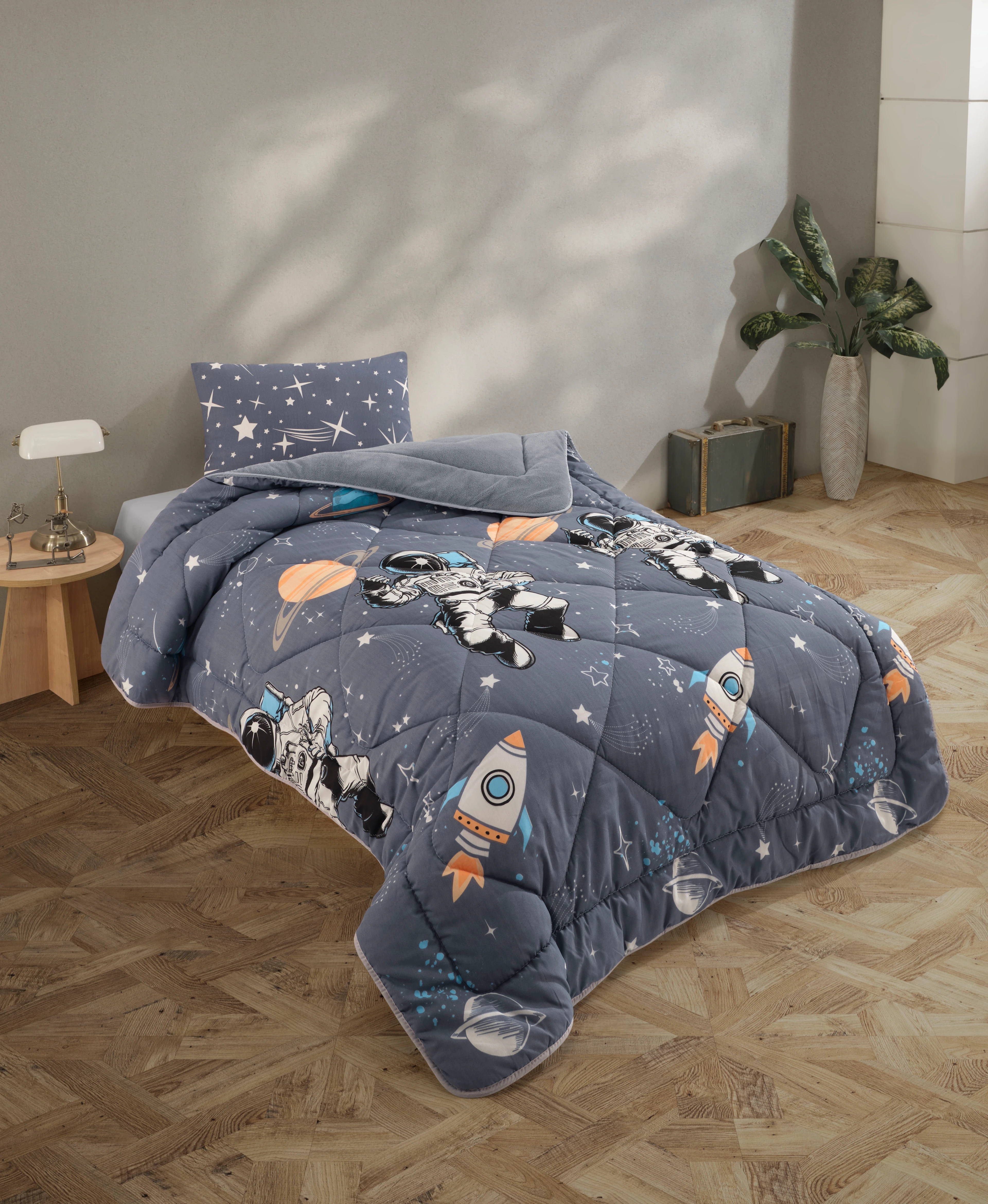 Astronot Desenli Tek Kişilik Çift Taraflı Wellsoft Yorgan ve Yastık Kılıfı Seti (Çarşafsız)