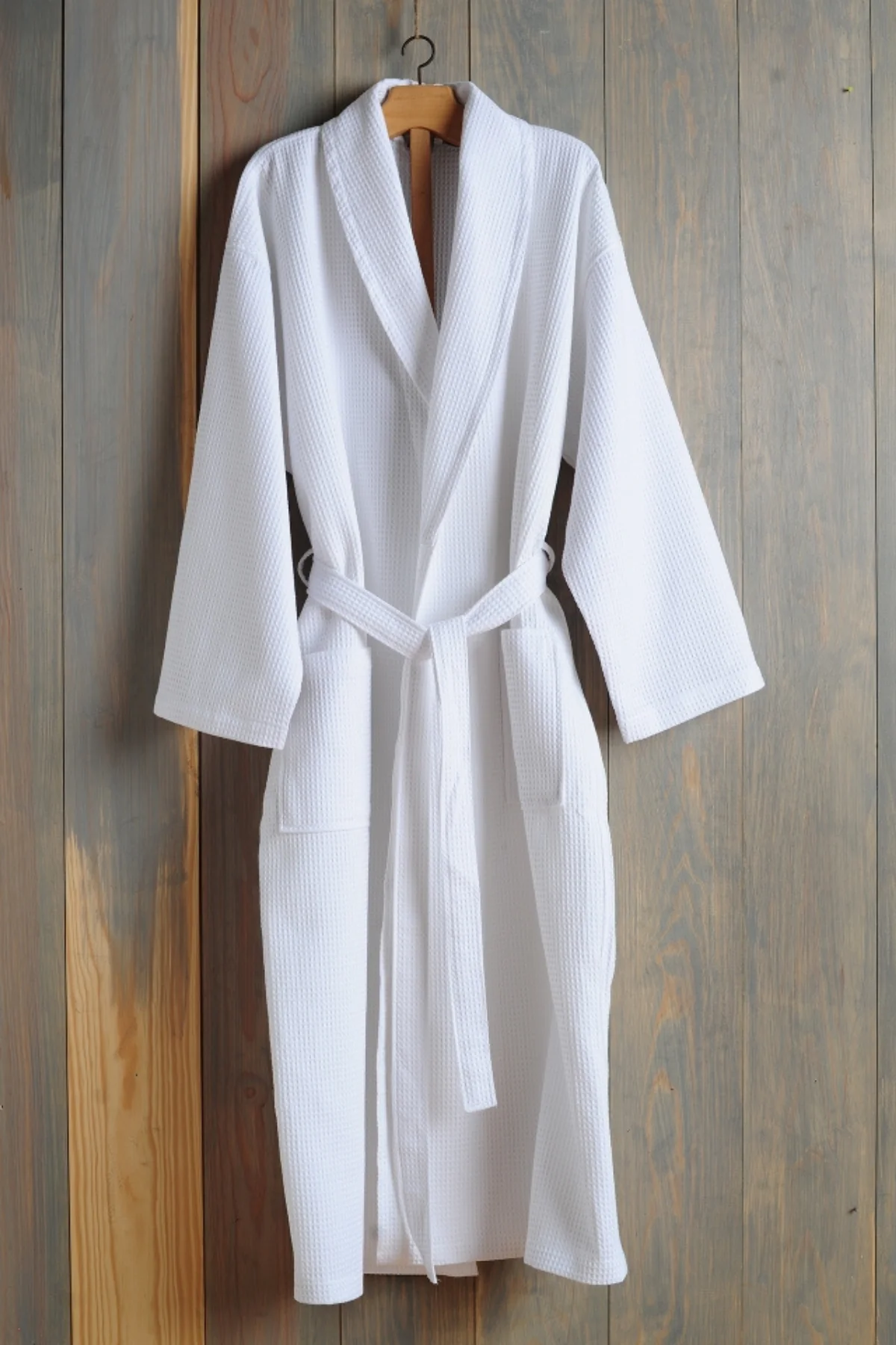 Gofret Desen Beyaz Lüks Bornoz, Çeyizlik Bornoz, Standart Beden - L/XL