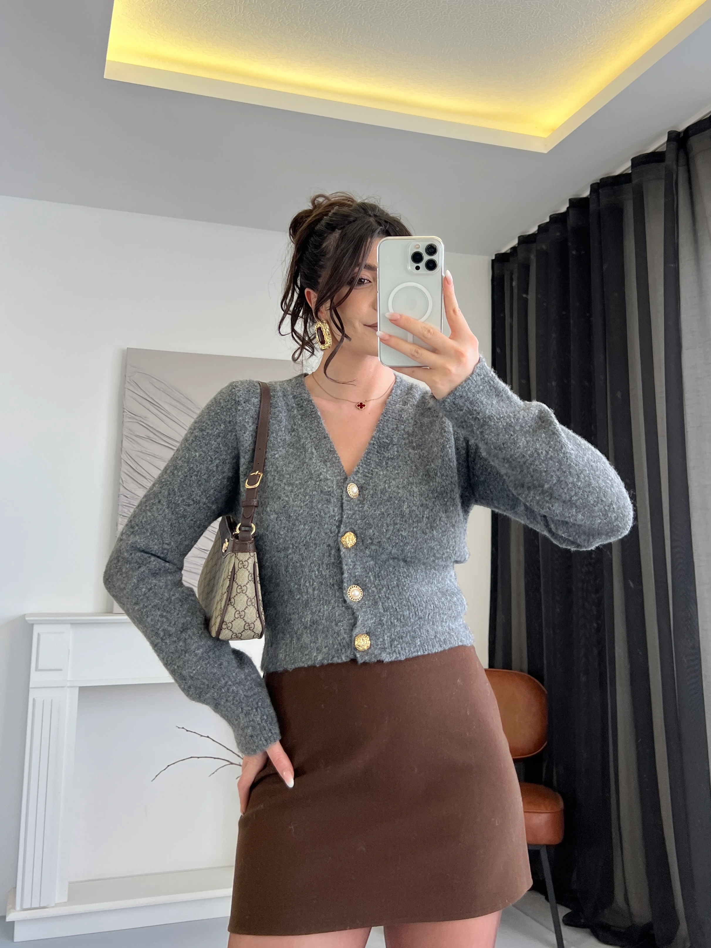 Düğme Detaylı Yumuşak Hırka - Gri