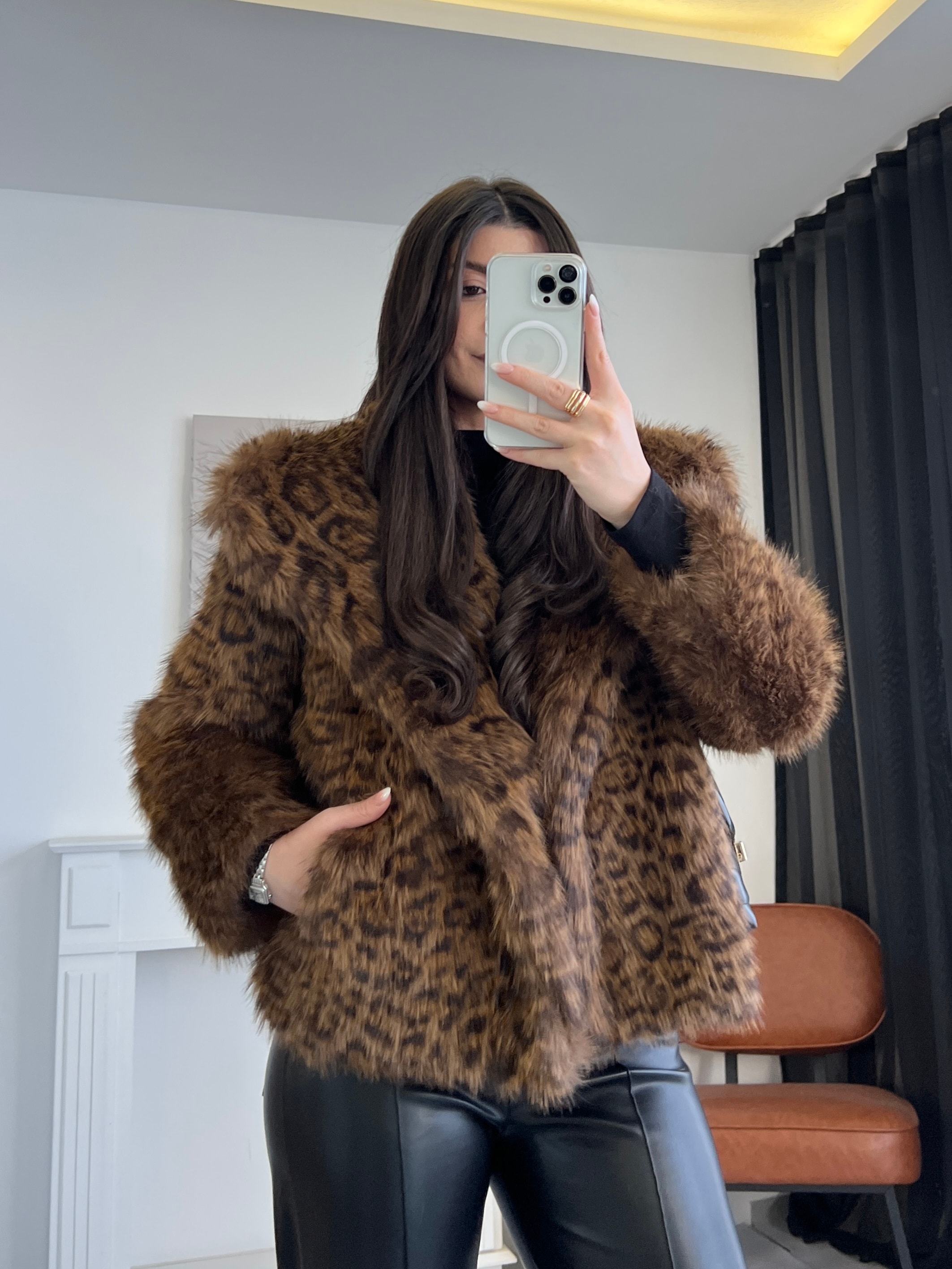 Leopar Desenli Suni Kürk