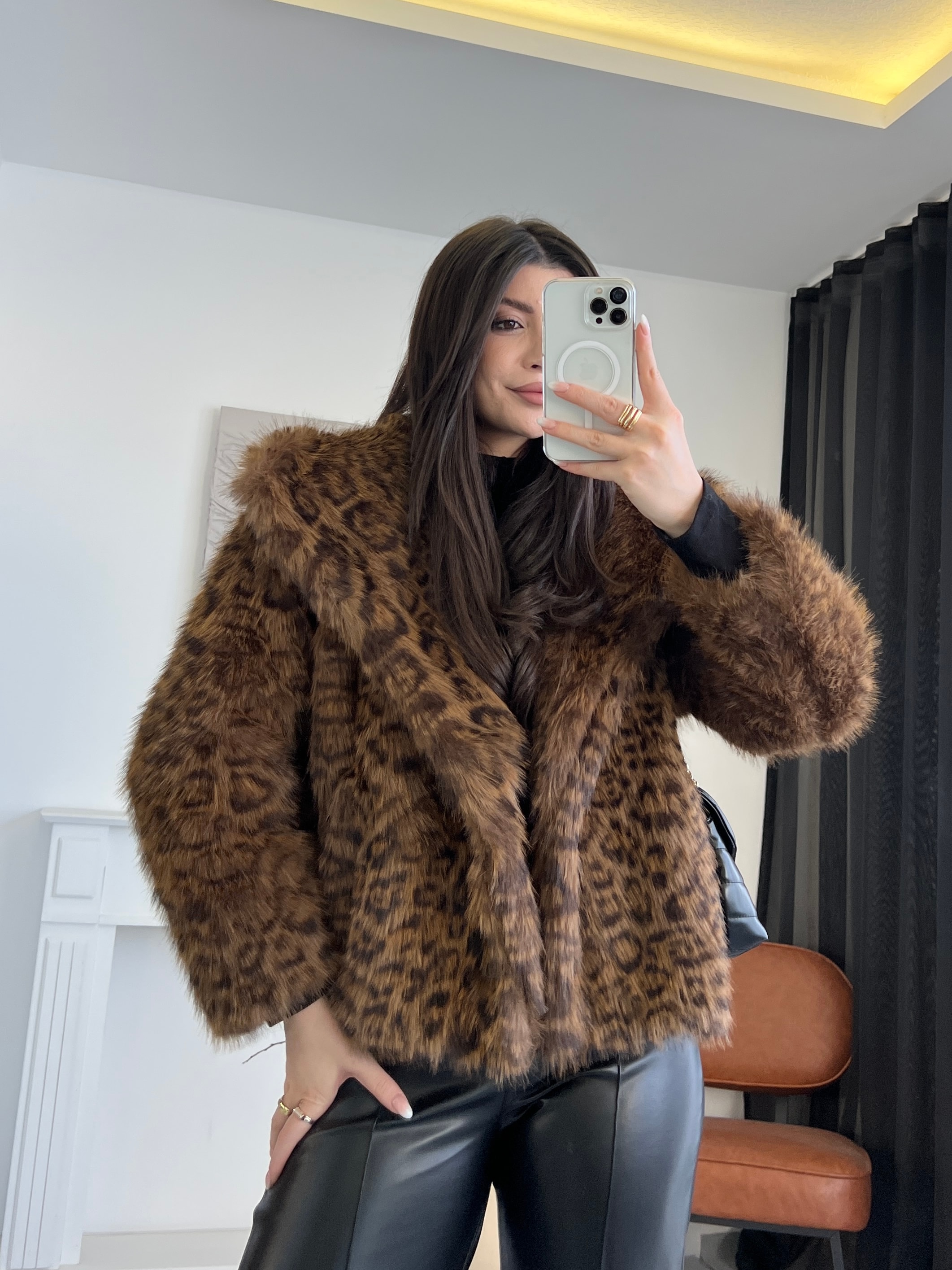 Leopar Desenli Suni Kürk