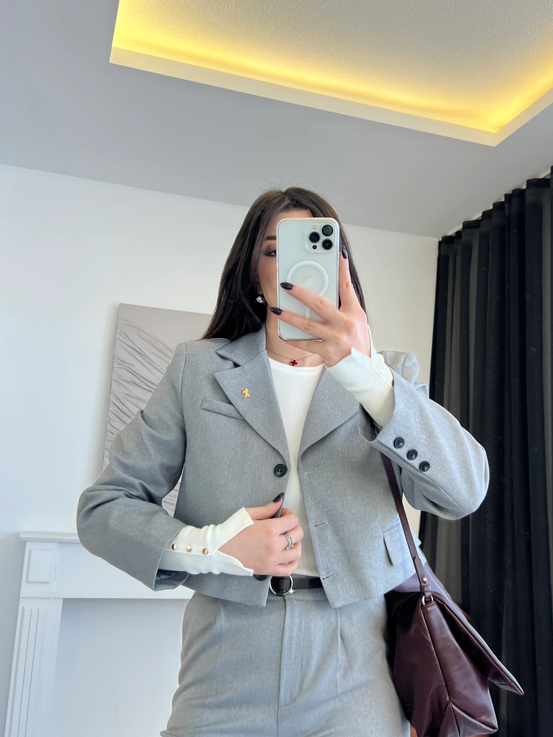 Gold Broşlu Kısa BlazerCeket