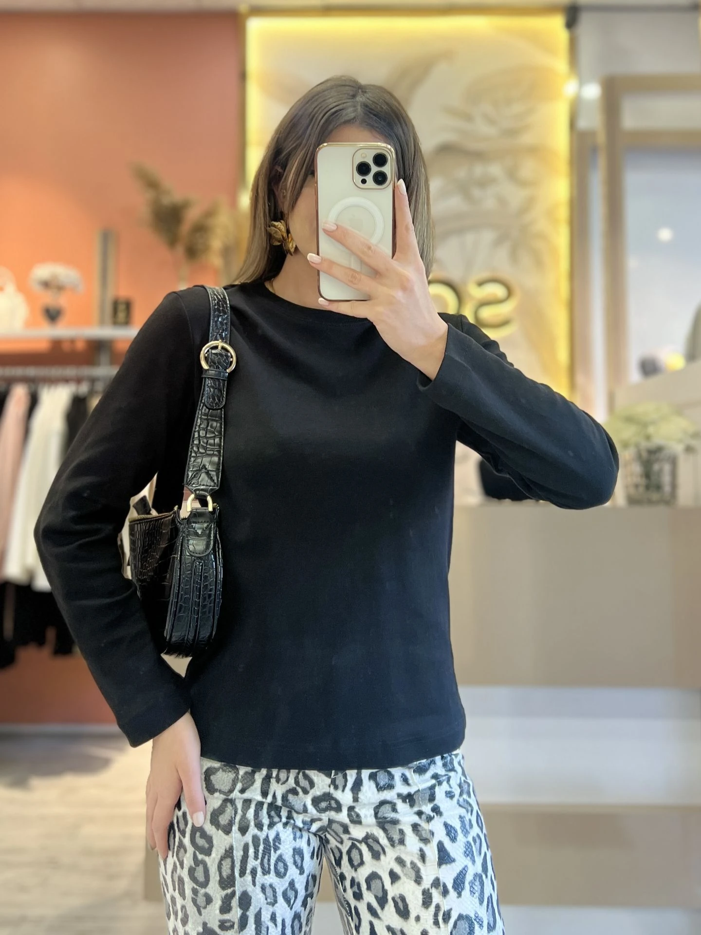 Siyah Bisiklet Yaka Uzun Kol Tişört