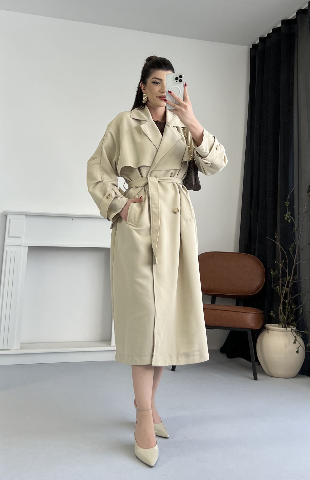 Oversize Kuşaklı Bej Trençkot