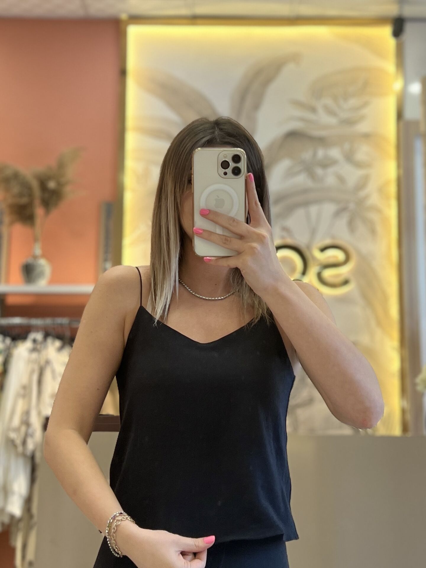 Siyah Keten Atlet