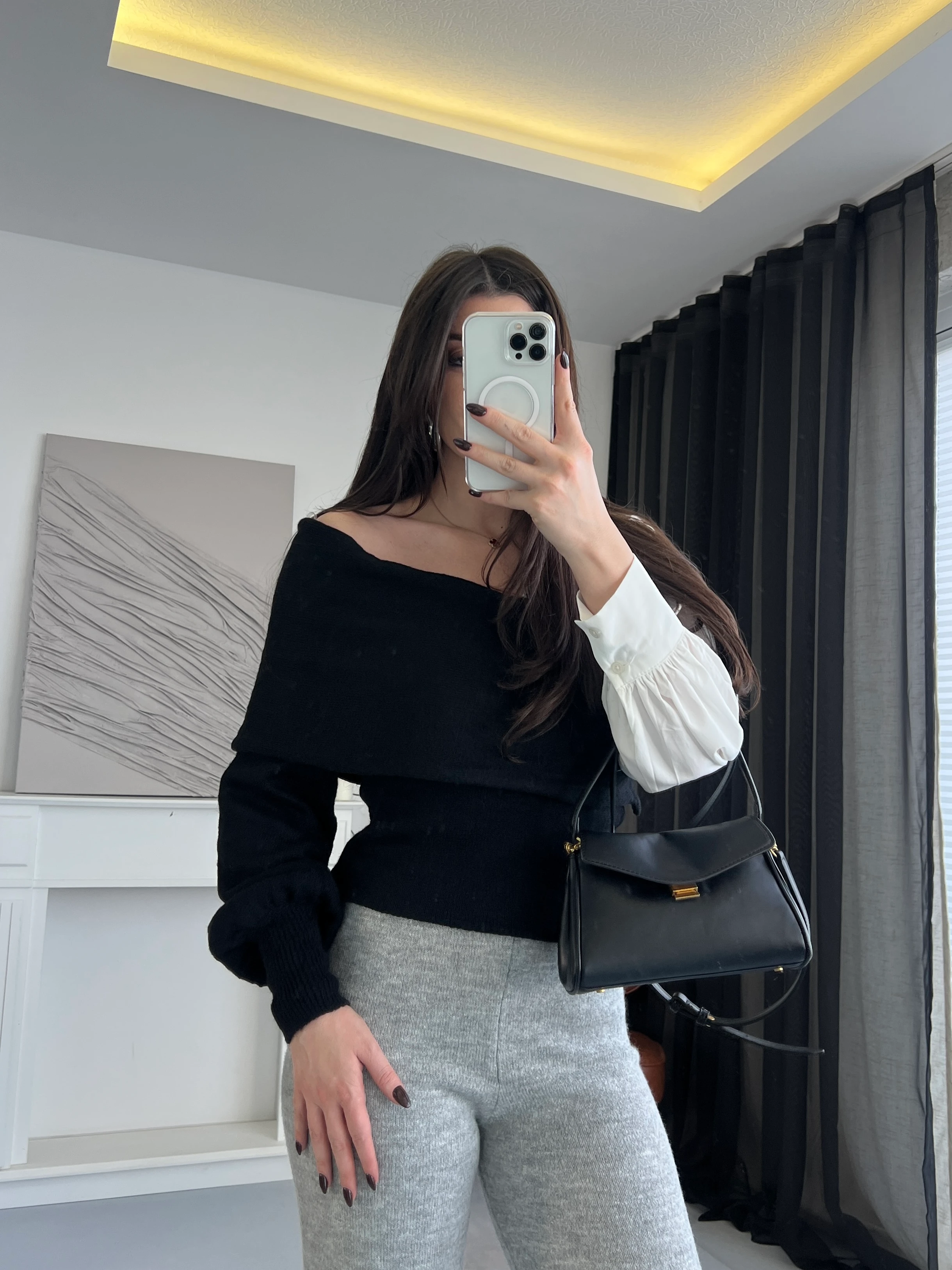 Asimetrik Omuz Dekolteli Bluz - Siyah