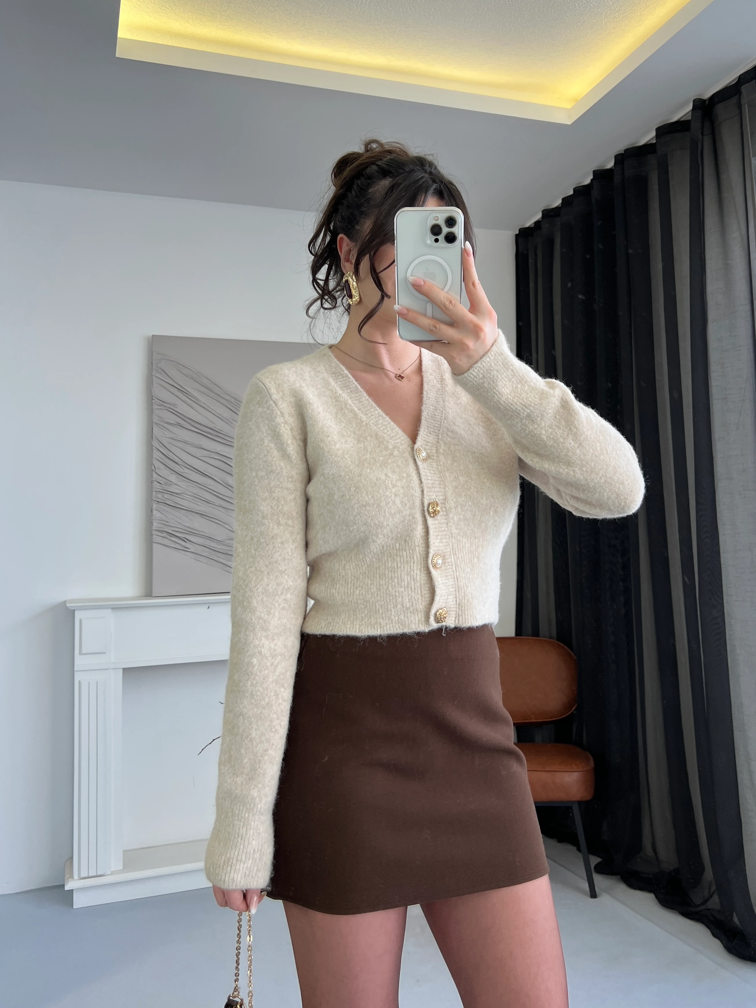 Düğme Detaylı Yumuşak Hırka - Bej