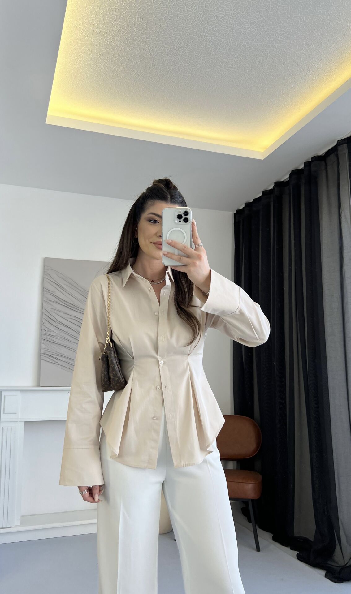 Belden Oturtmalı Taş Rengi Gömlek