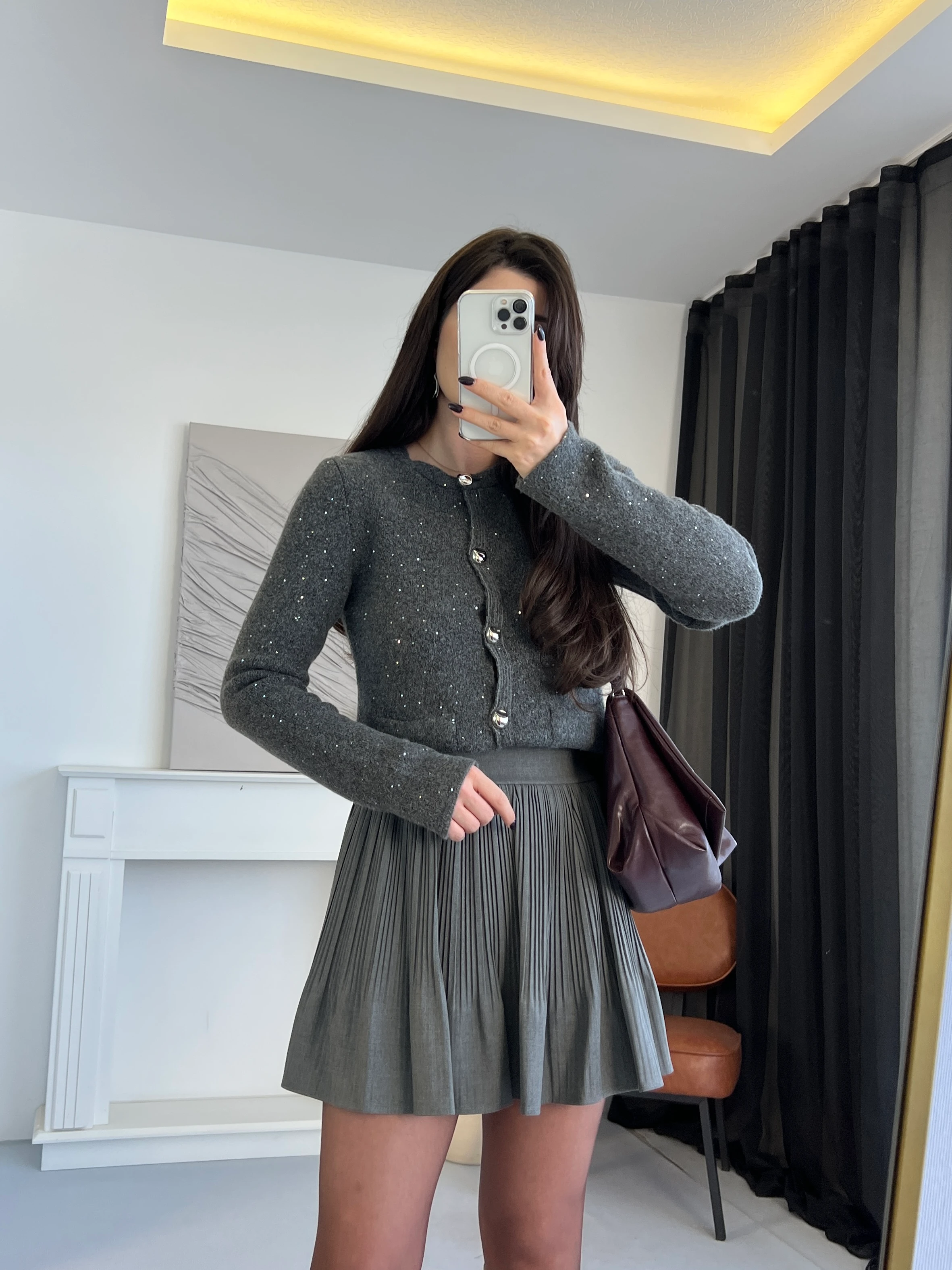 Pullu Simli Bisiklet Yaka Hırka