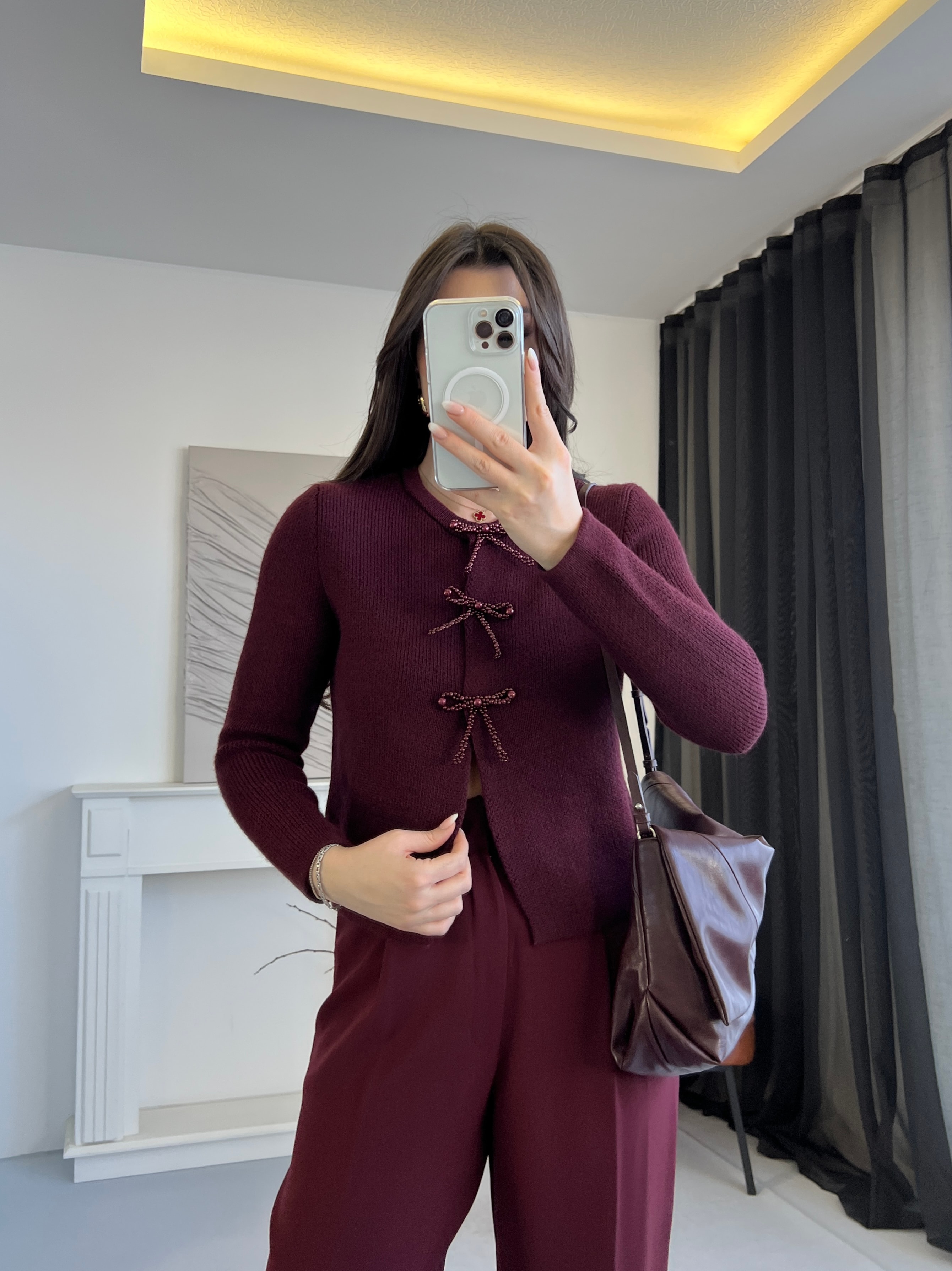 Fiyonk Desenli Boncuklu Hırka