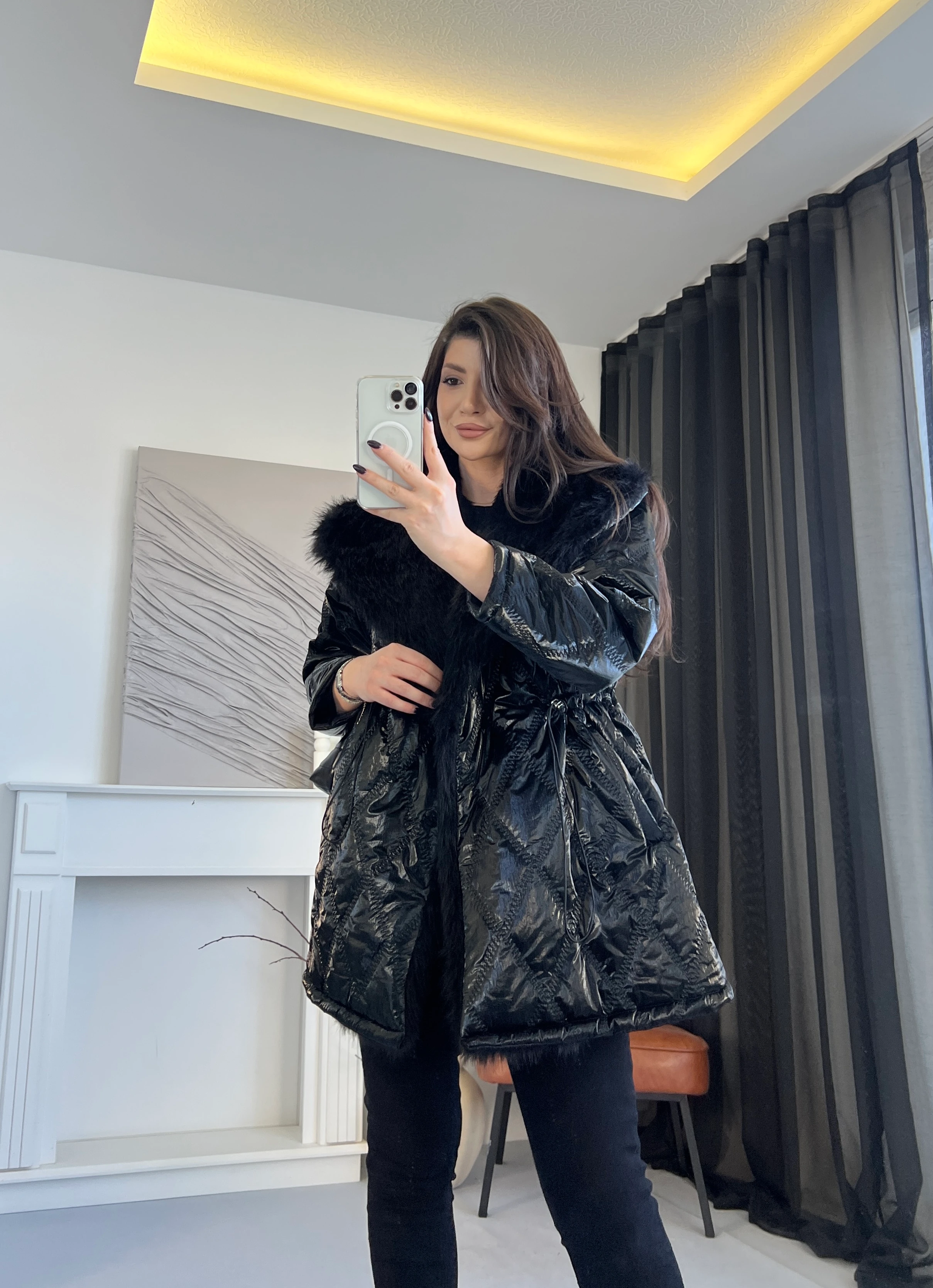 Kürk Yakalı Parlak Mont 