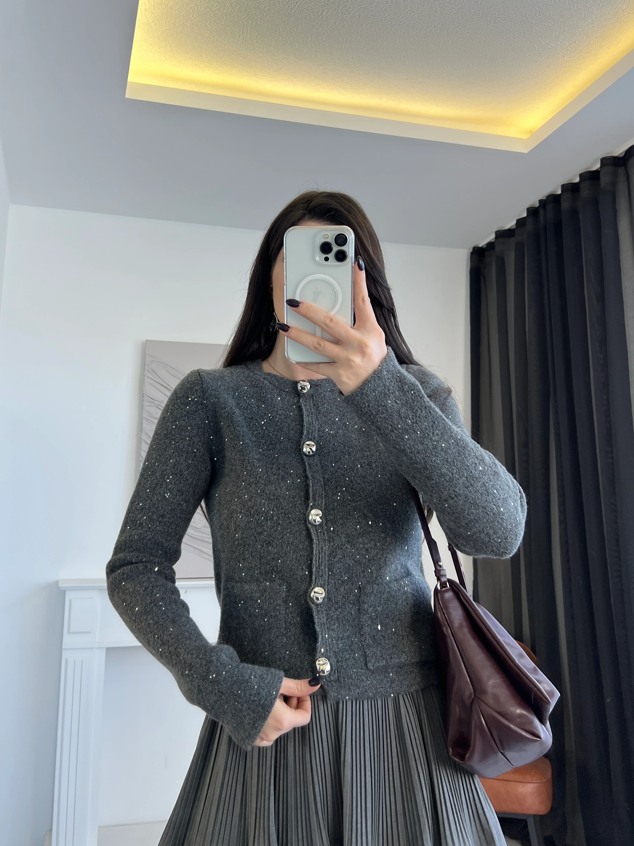 Pullu Simli Bisiklet Yaka Hırka