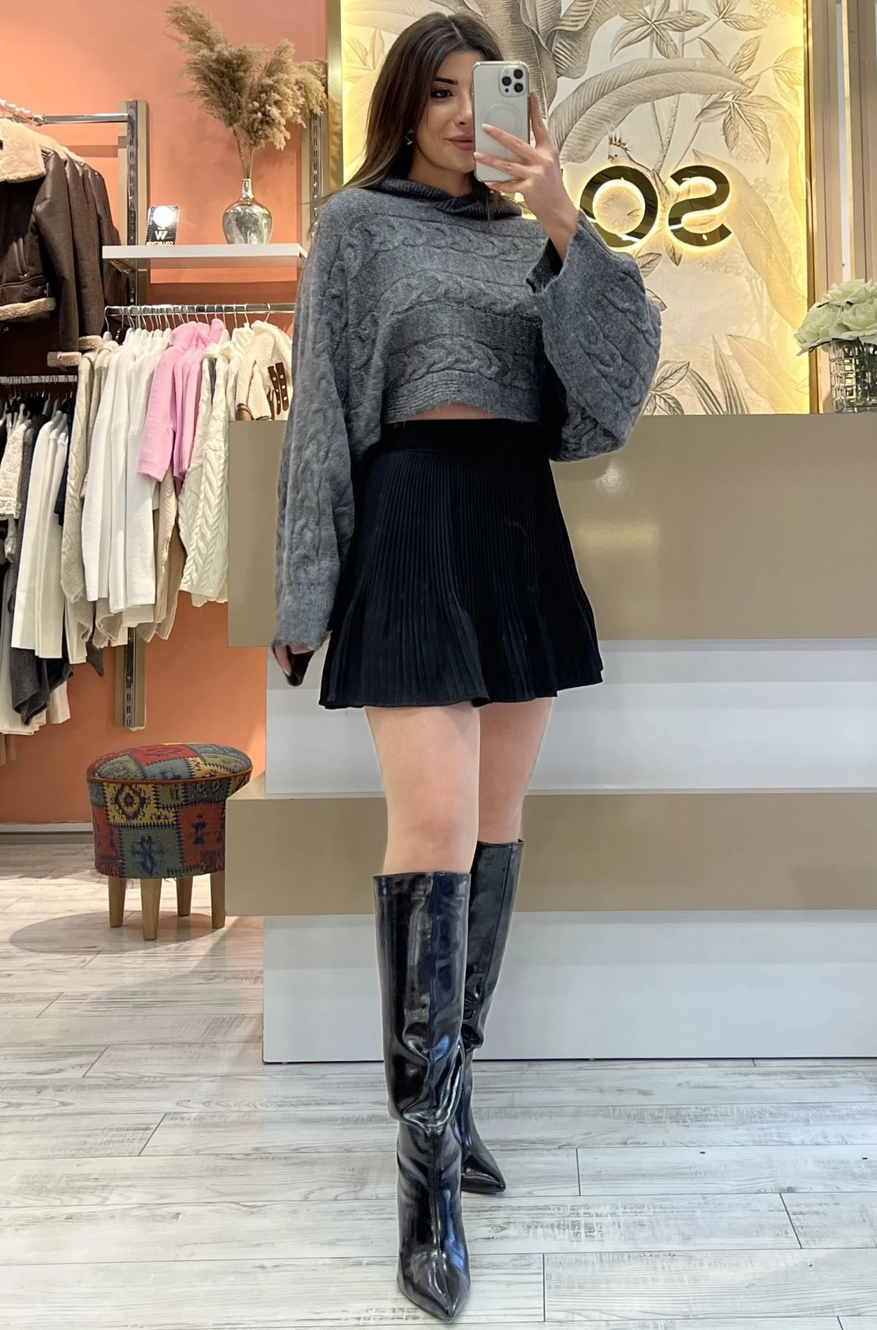 Siyah Piliseli Şort Etek