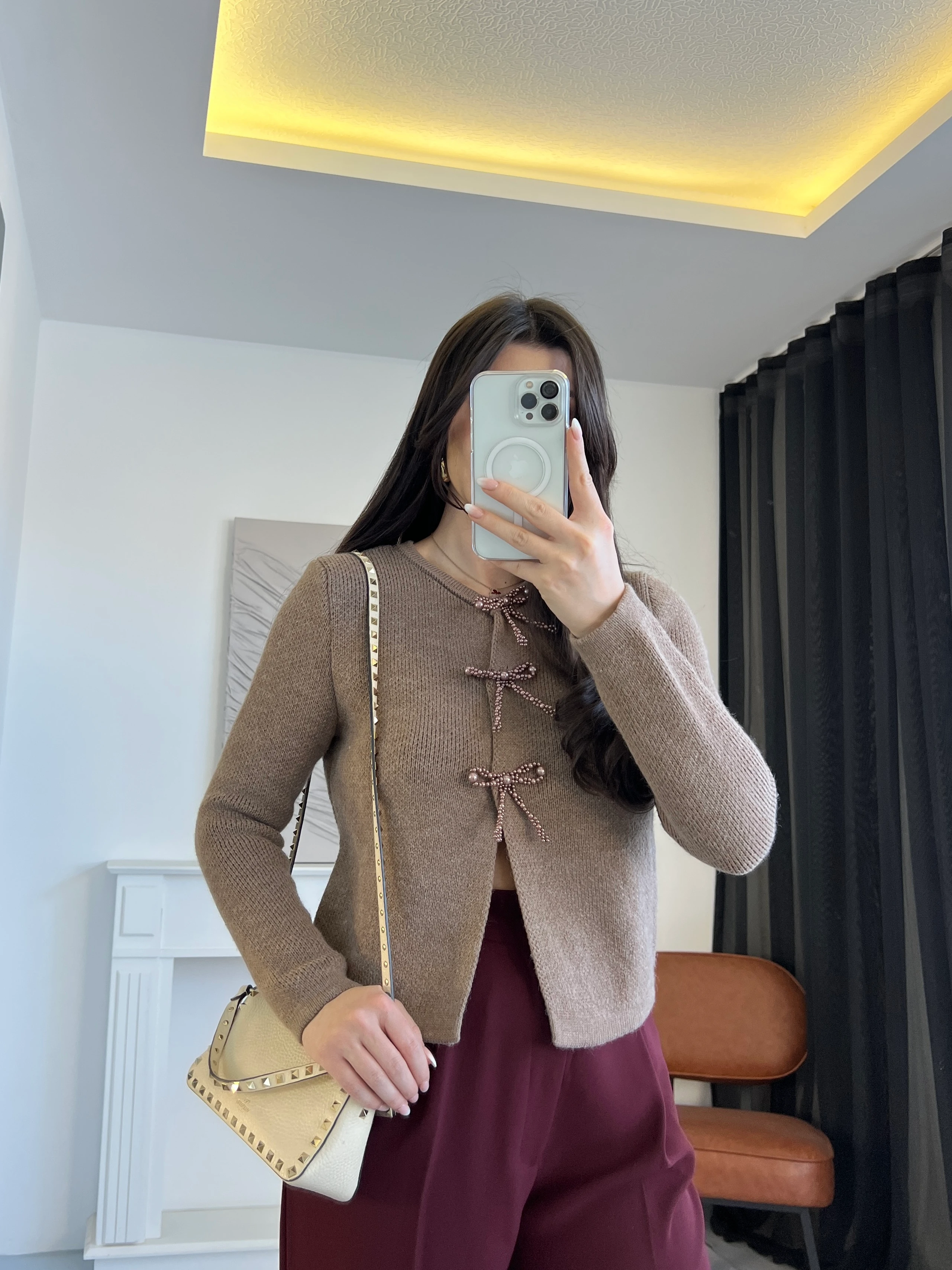 Fiyonk Desenli Boncuklu Hırka - Kahverengi