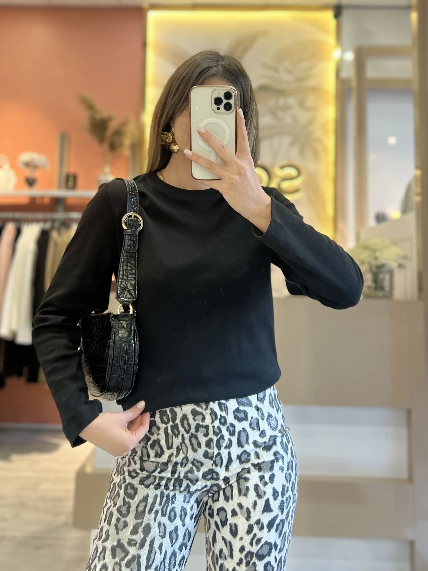 Siyah Bisiklet Yaka Uzun Kol Tişört