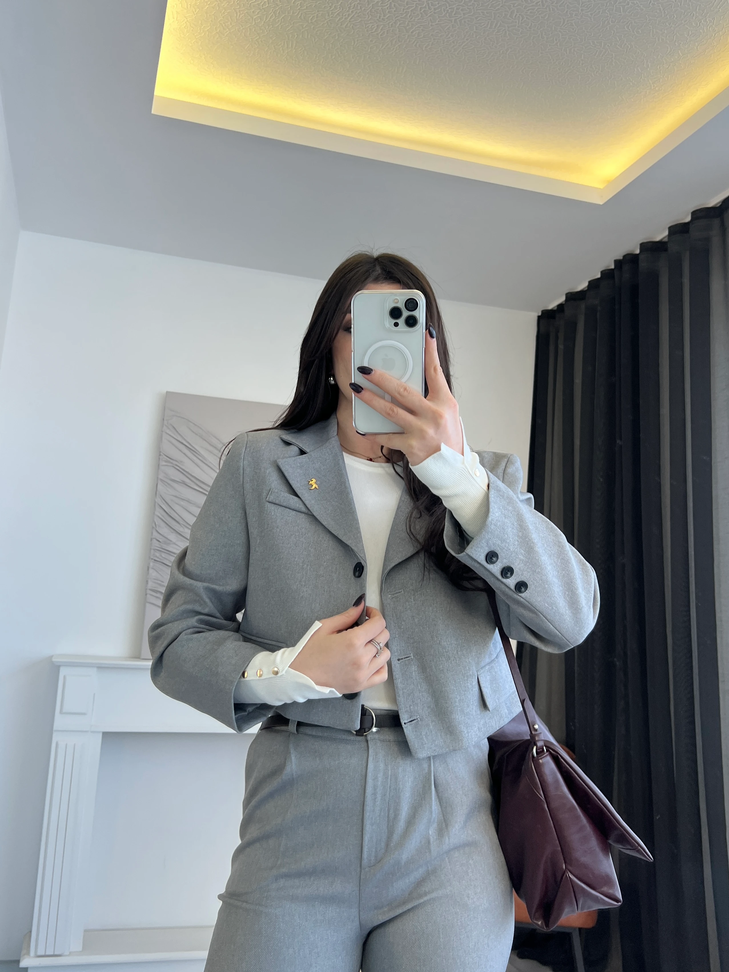 Gold Broşlu Kısa BlazerCeket