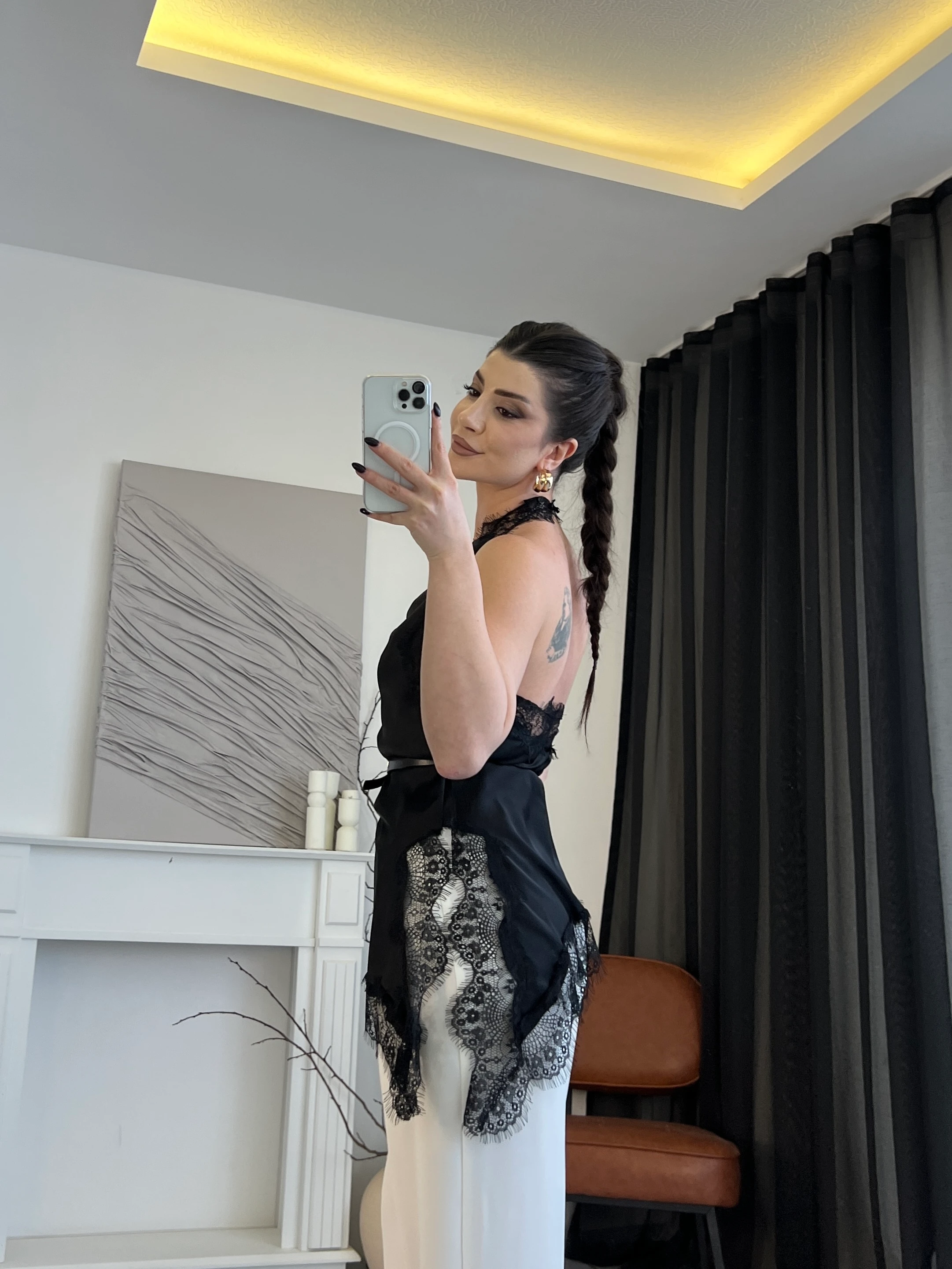 Dantel Detaylı Saten Bluz