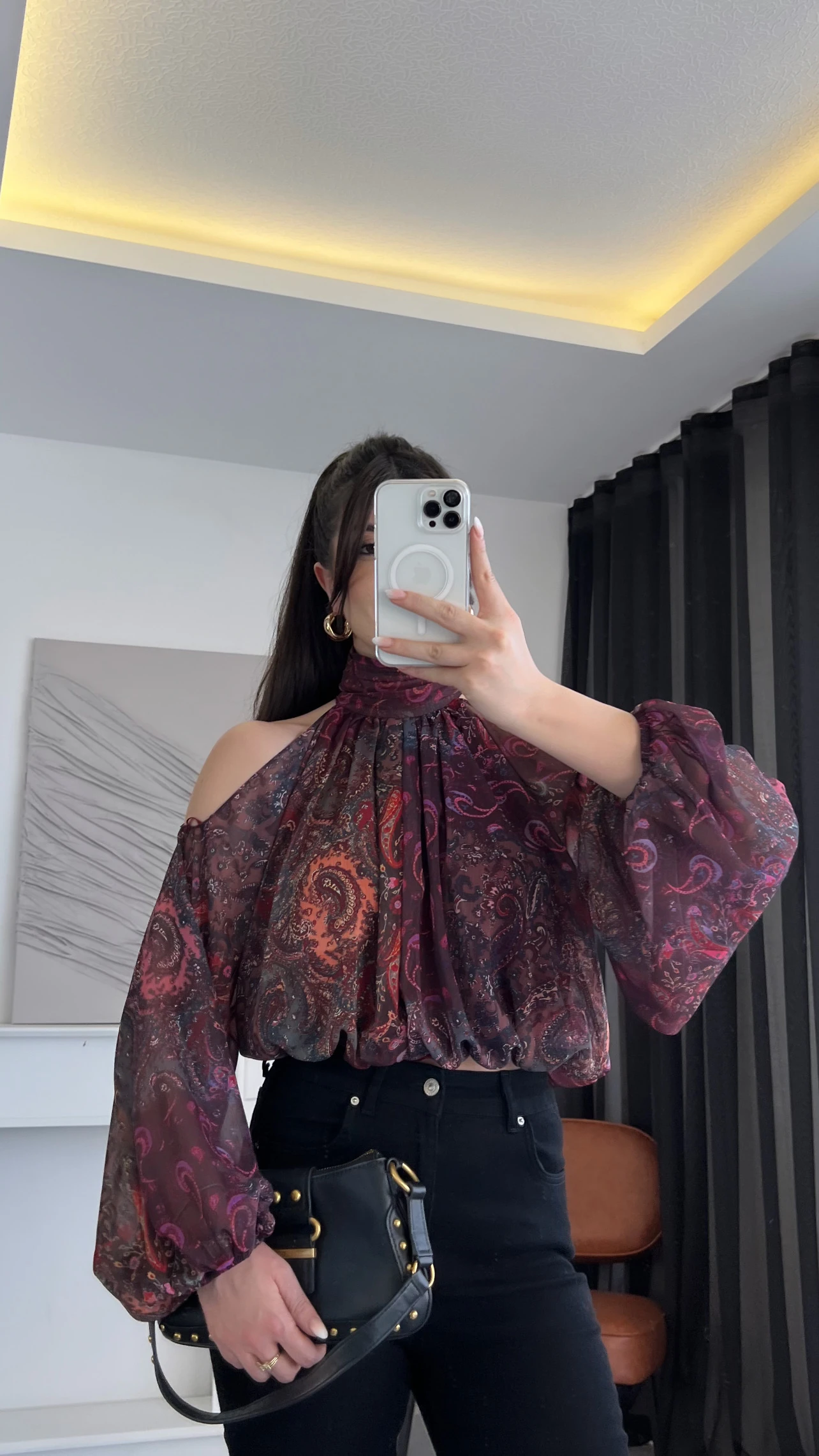 Omuz Dekolteli Büzgülü Şifon Bluz