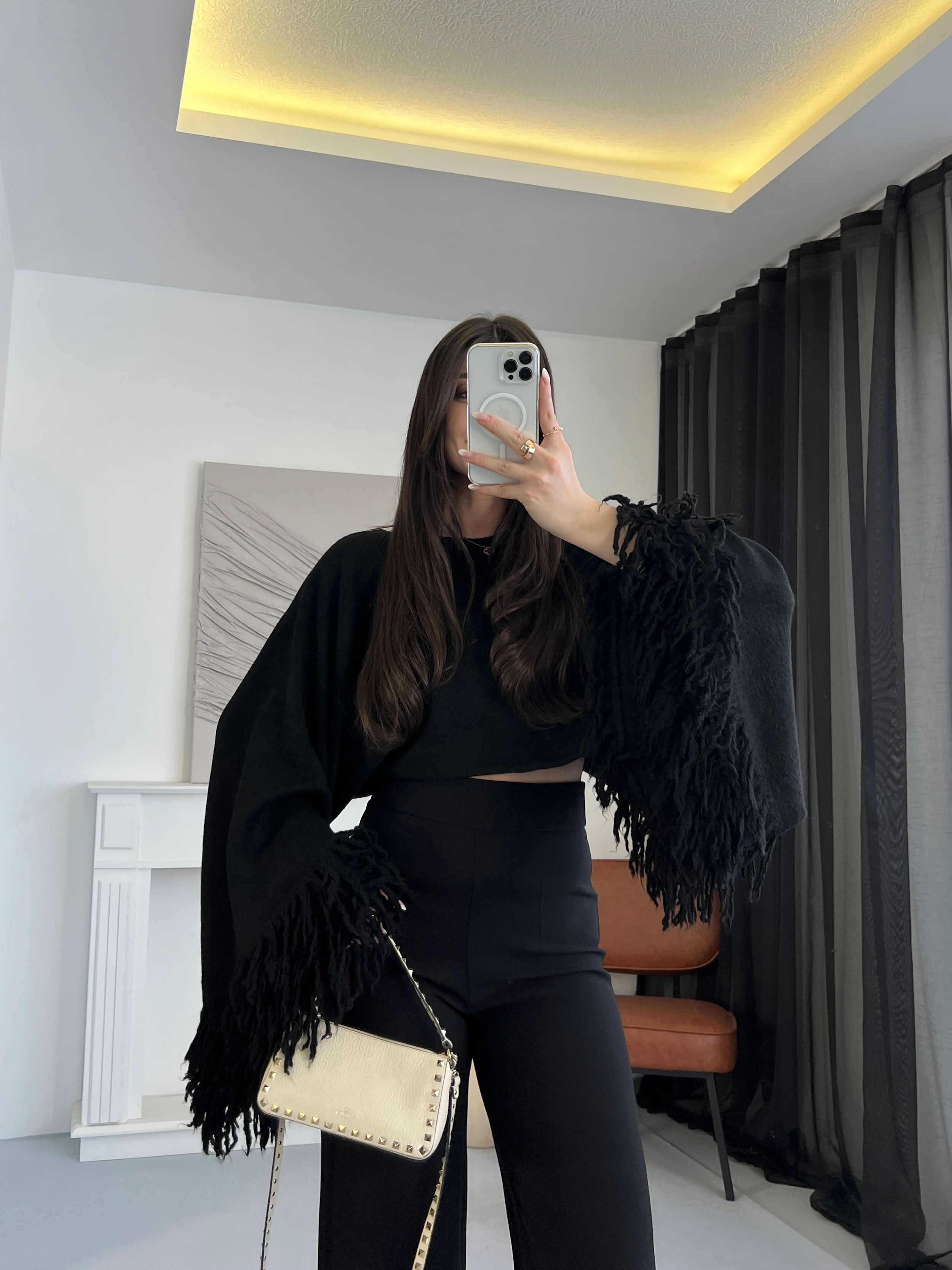 Püsküllü Panço Bluz - Siyah