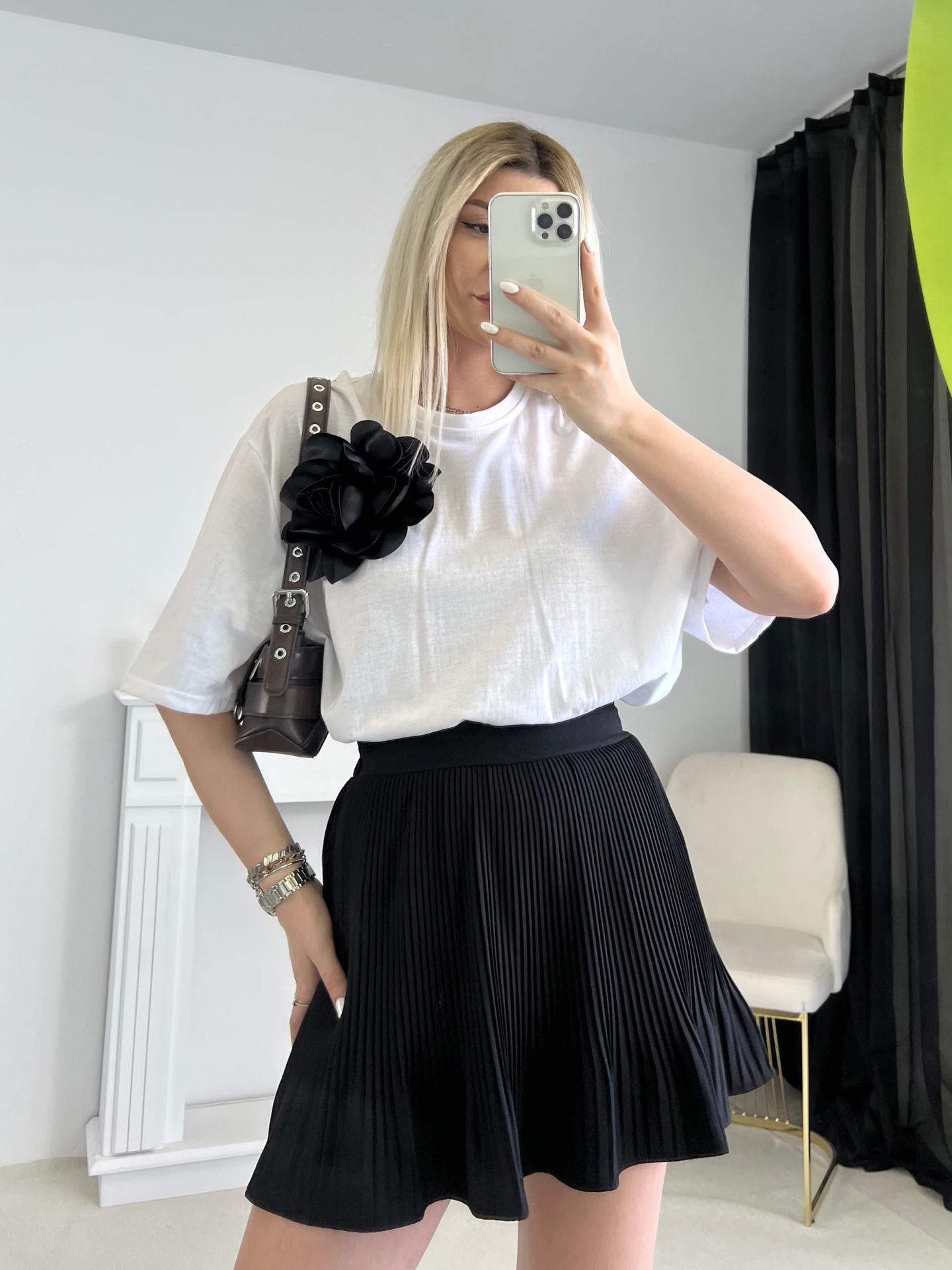 Gül Detay Oversize Tişört