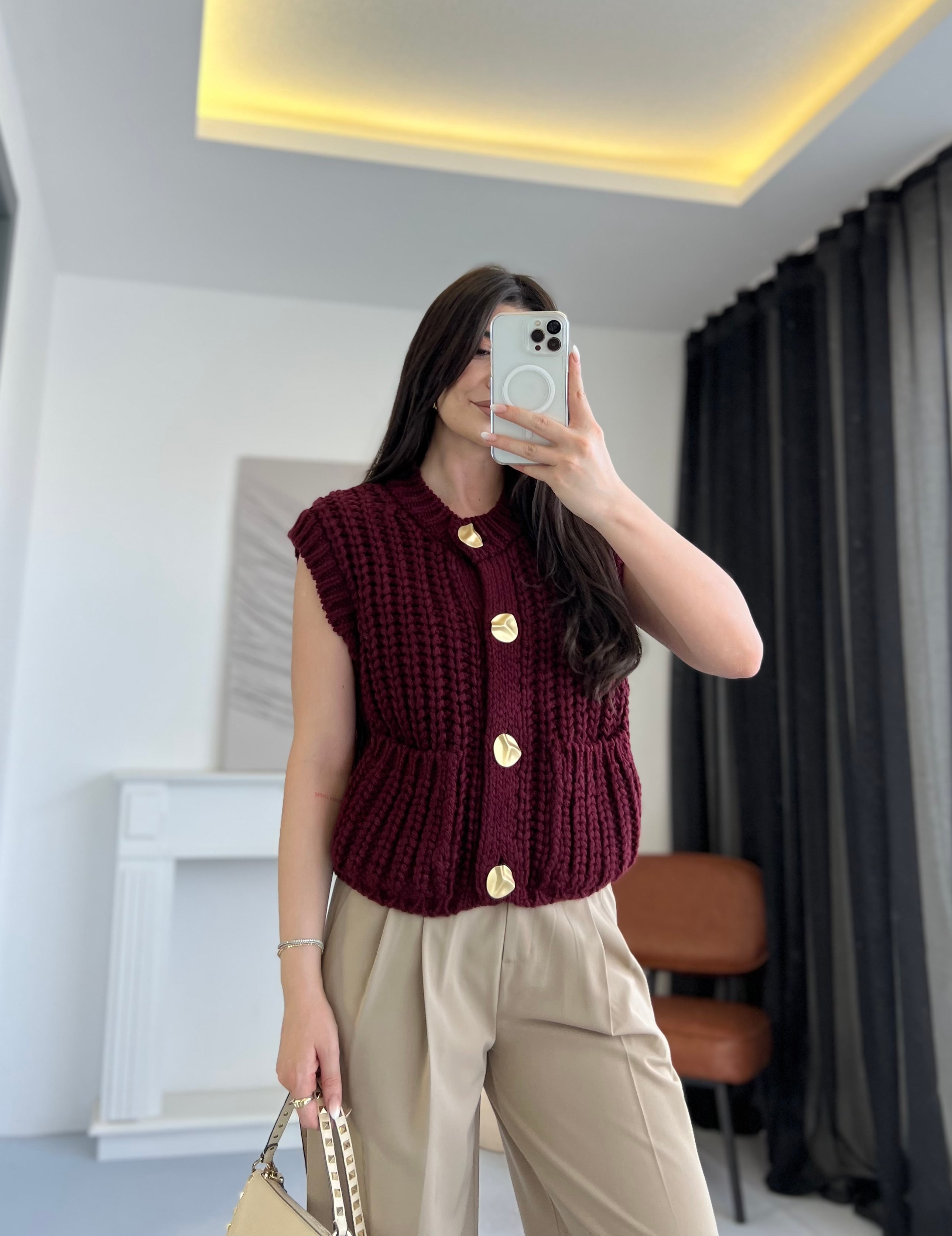 Gold Düğmeli Örgü Yelek - Bordo