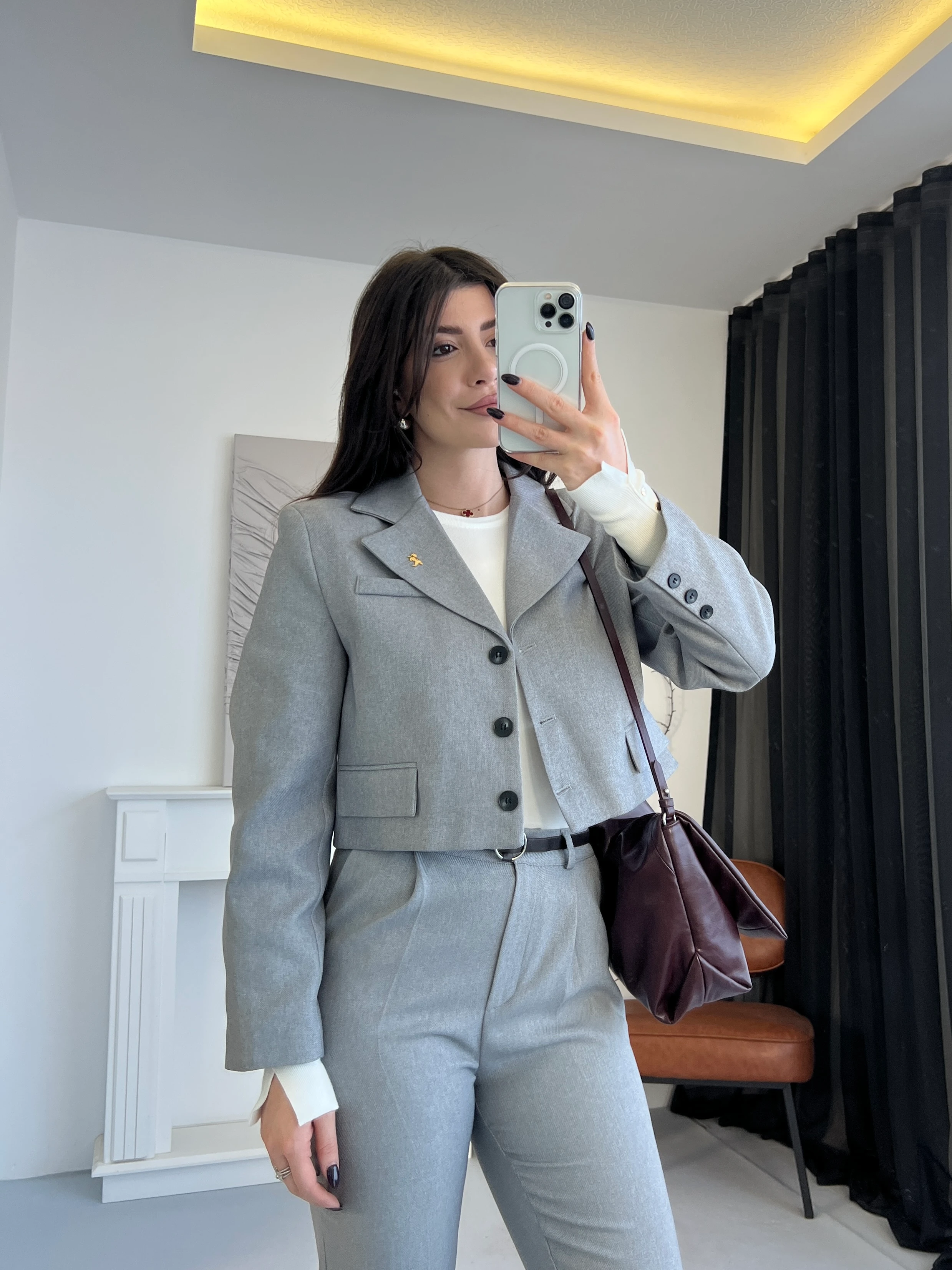 Gold Broşlu Kısa BlazerCeket