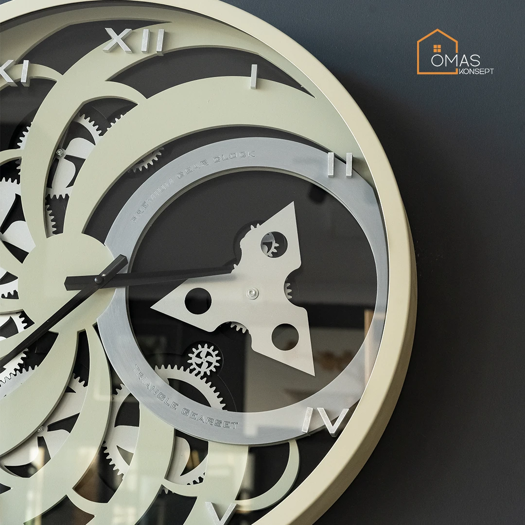 60 CM Metal Zeytin Yeşili-Gümüş Üçgen Tasarım Çarklı Camlı Duvar Saati,Metal Salon Ofis Duvar Saati