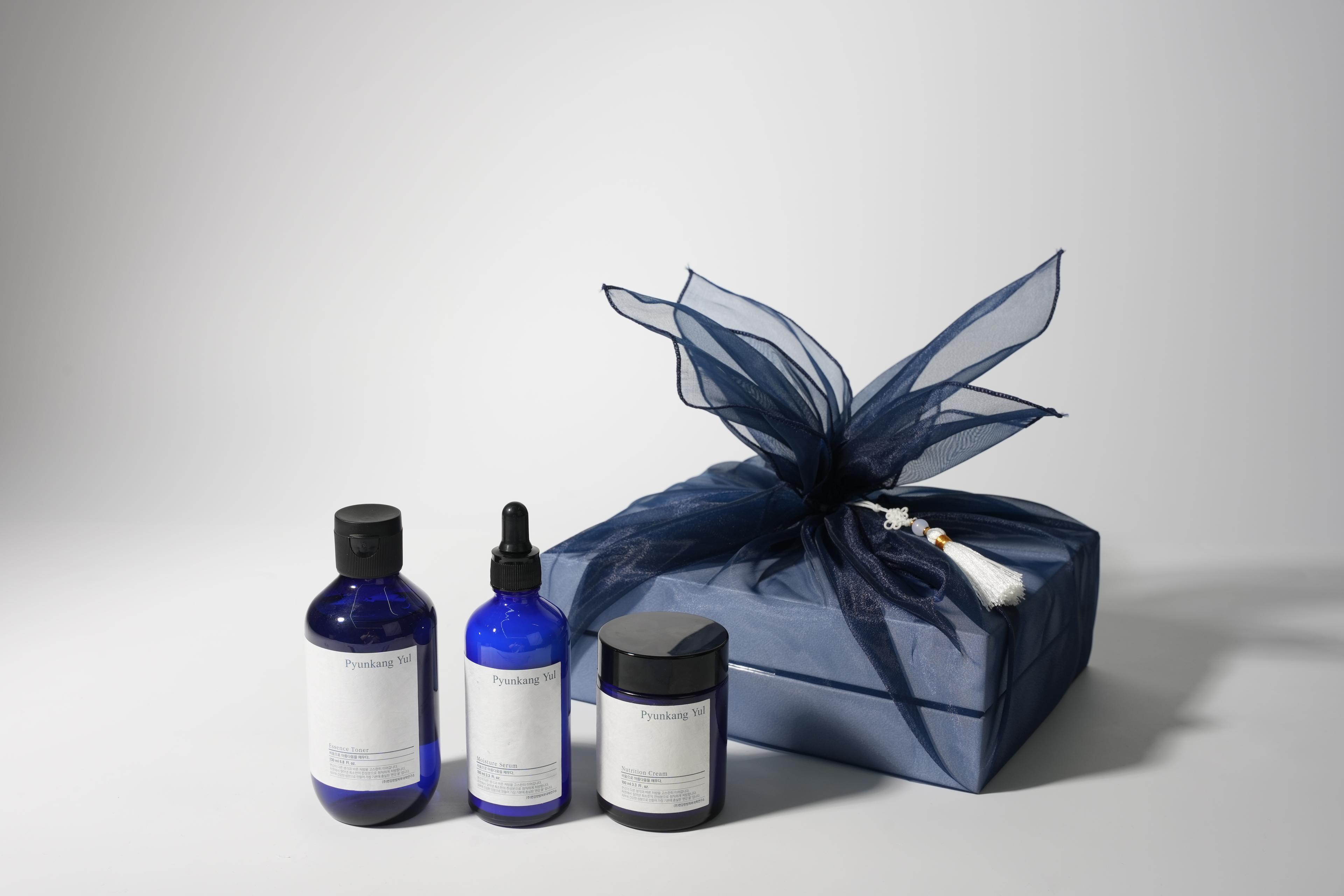 Basic Line Gift Set w/bag (Essence Toner 200ml + Moisture Serum 100ml+Nutrition Cream 100ml) - Basic Line Hediye Seti  