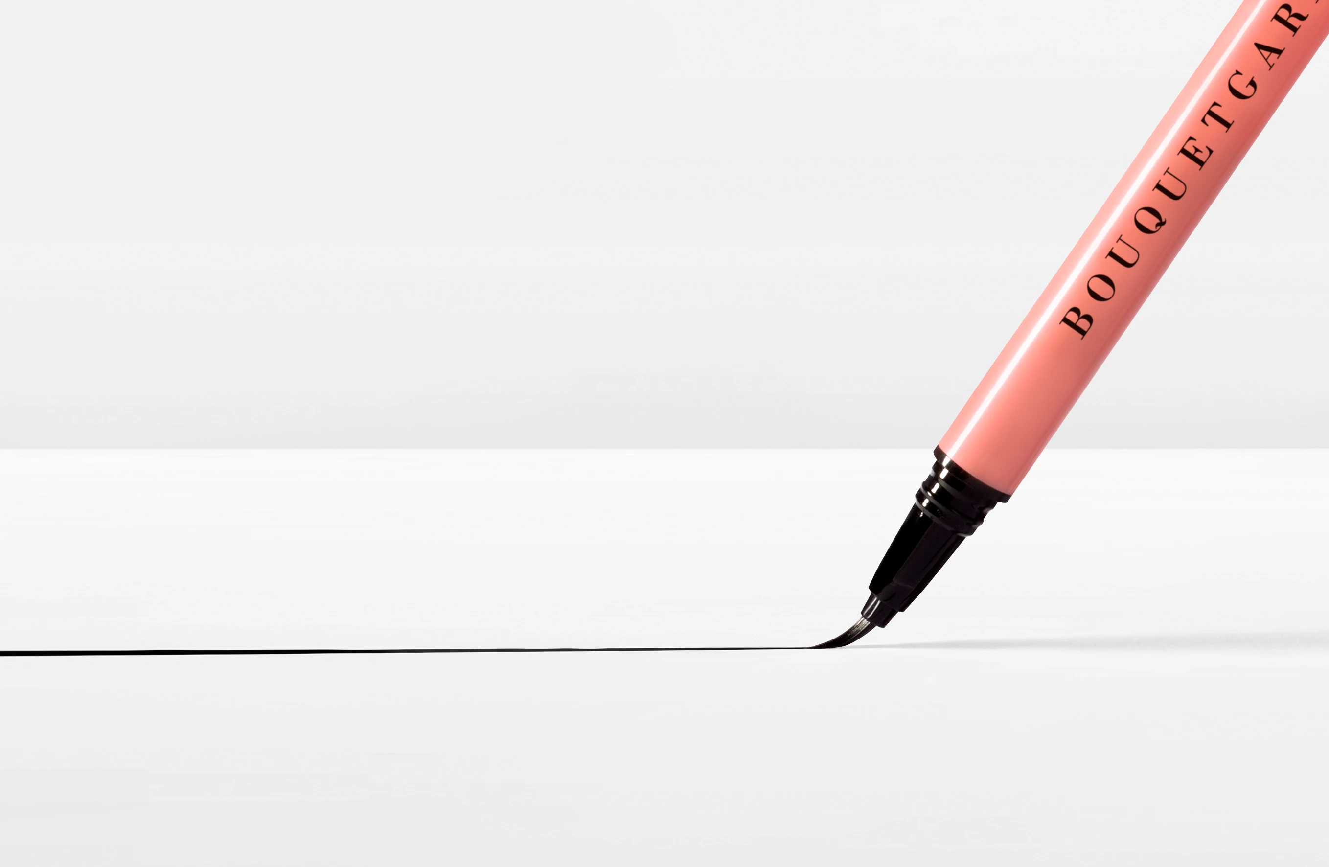 Bouquet Garni Edge Proof Pen Eyeliner  - Dağılmayan Keçe Uçlu Eyeliner 