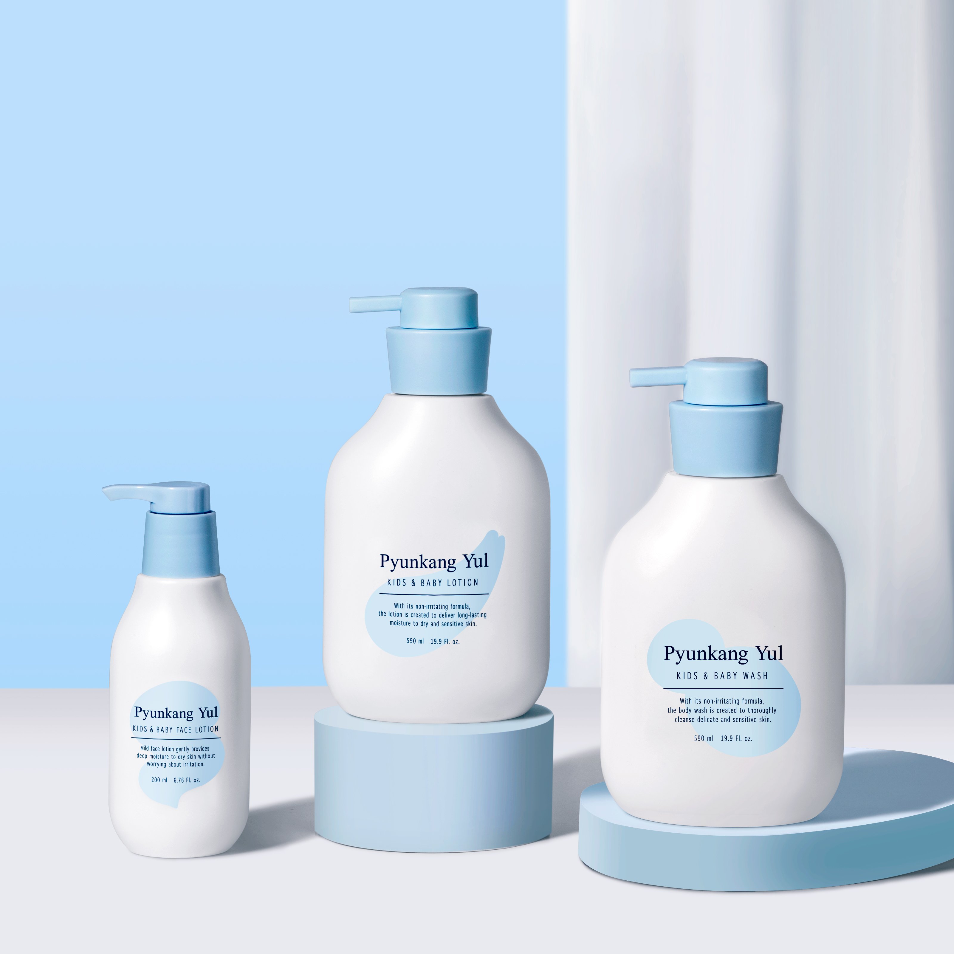 Kids & Baby Line Gift Set (3 Types) (Kids&Baby Lotion 590ml+Wash590ml+Towel) - Bebek ve Çocuk Cilt ve Vücut Bakım Seti (Losyon + Temizleyici + Havlu)