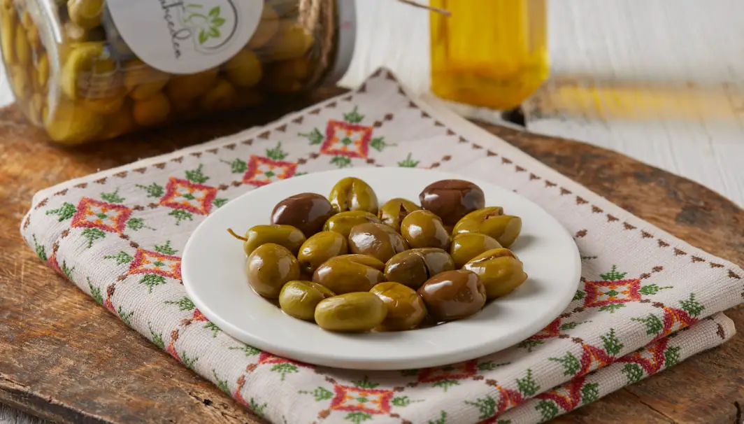 Sarnıç Yeşil Zeytin