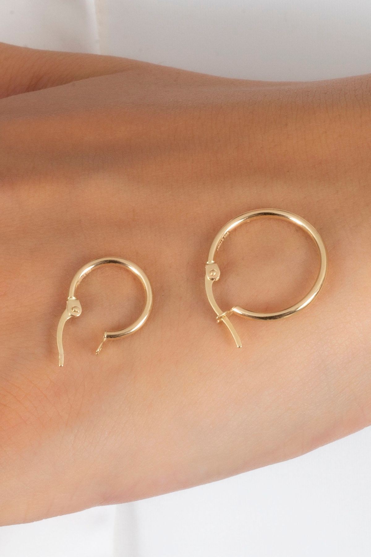 14 Ayar Altın 13 Mm Arpaş Yuvarlak Halka Küpe