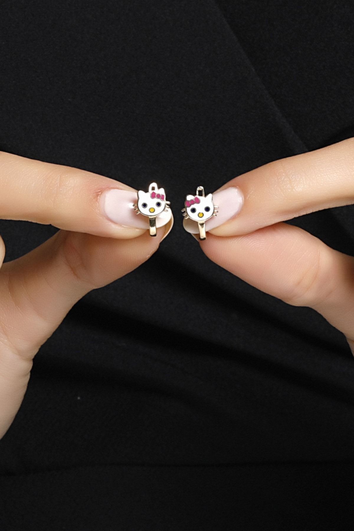 14 Ayar Altın Hello Kitty Küpe