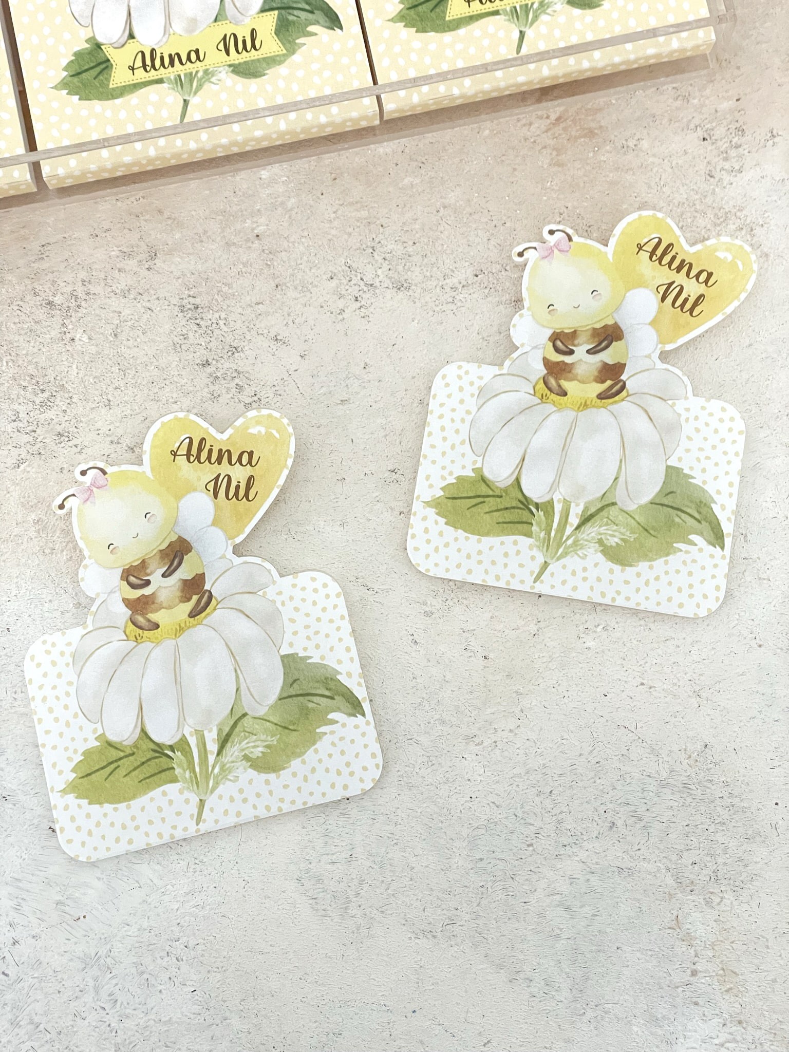 Honey Bee Pleksi Magnet ve Kılıfı