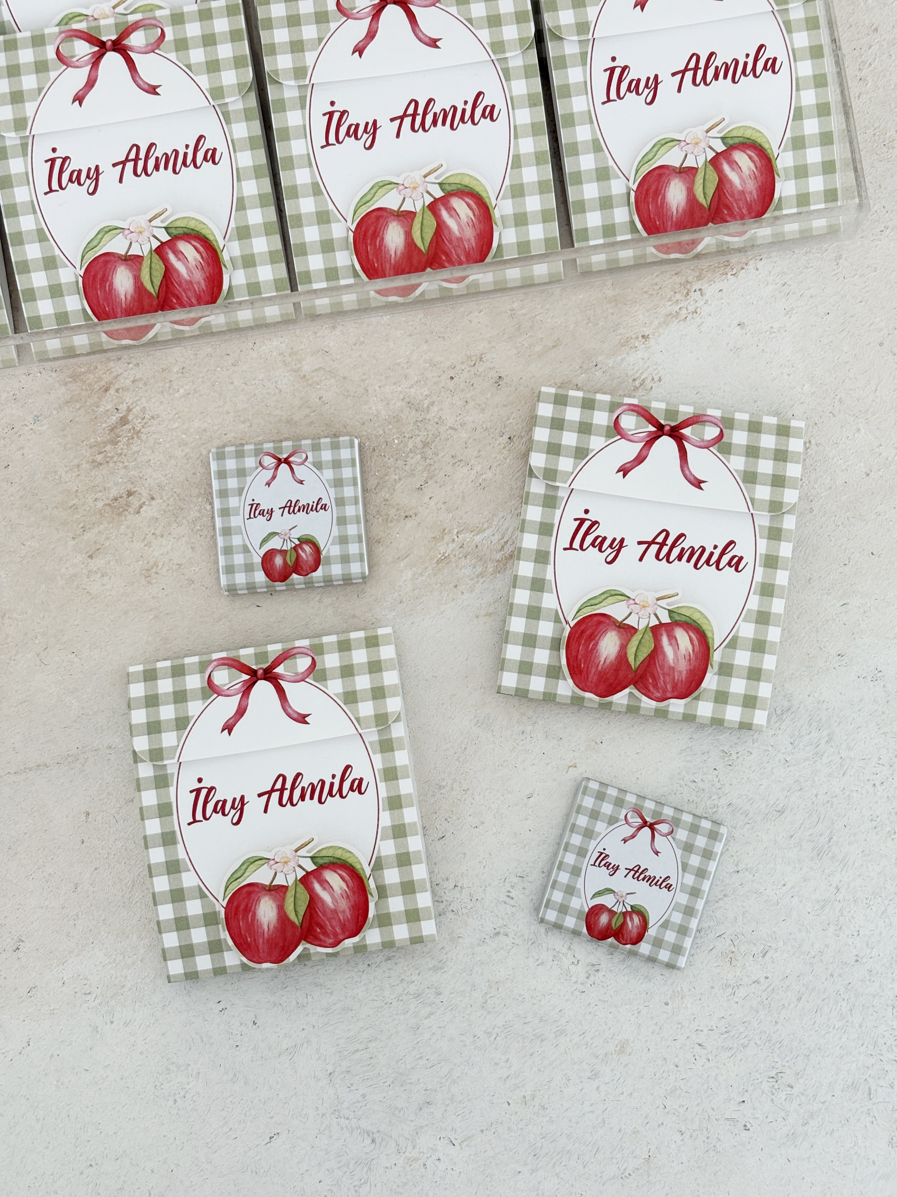 Apples Kartlı Madlen Çikolata